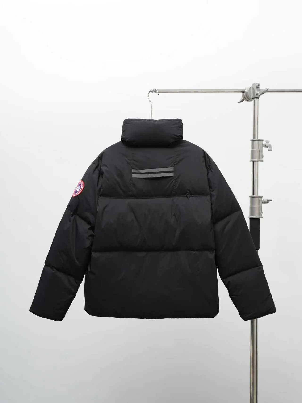 Lawrence Quilted Puffer Jacket D57022264 — view 4