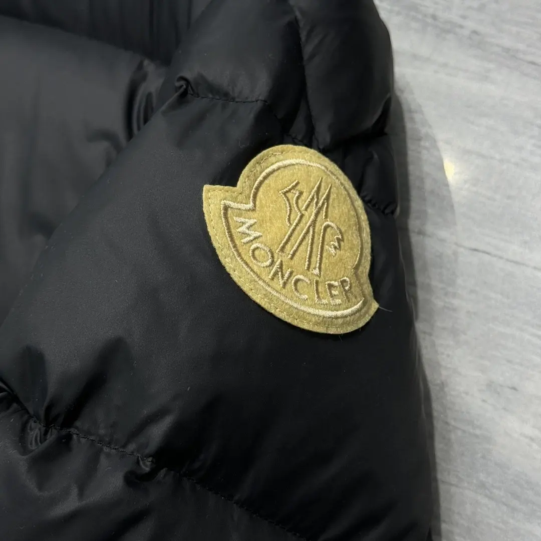 Quilted Down-Filled Puffer Jacket D57022194 — view 8