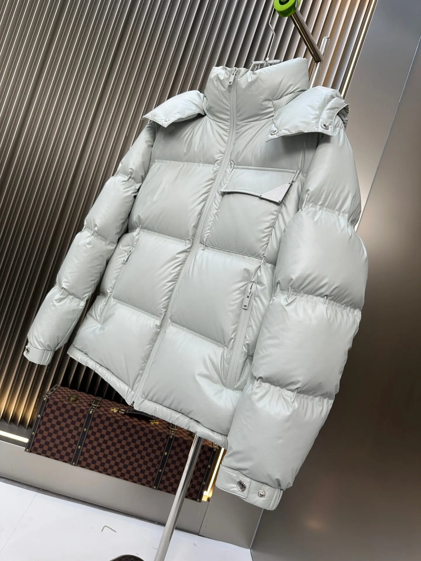 Hooded Down-Filled Puffer Jacket D59022184 — view 3