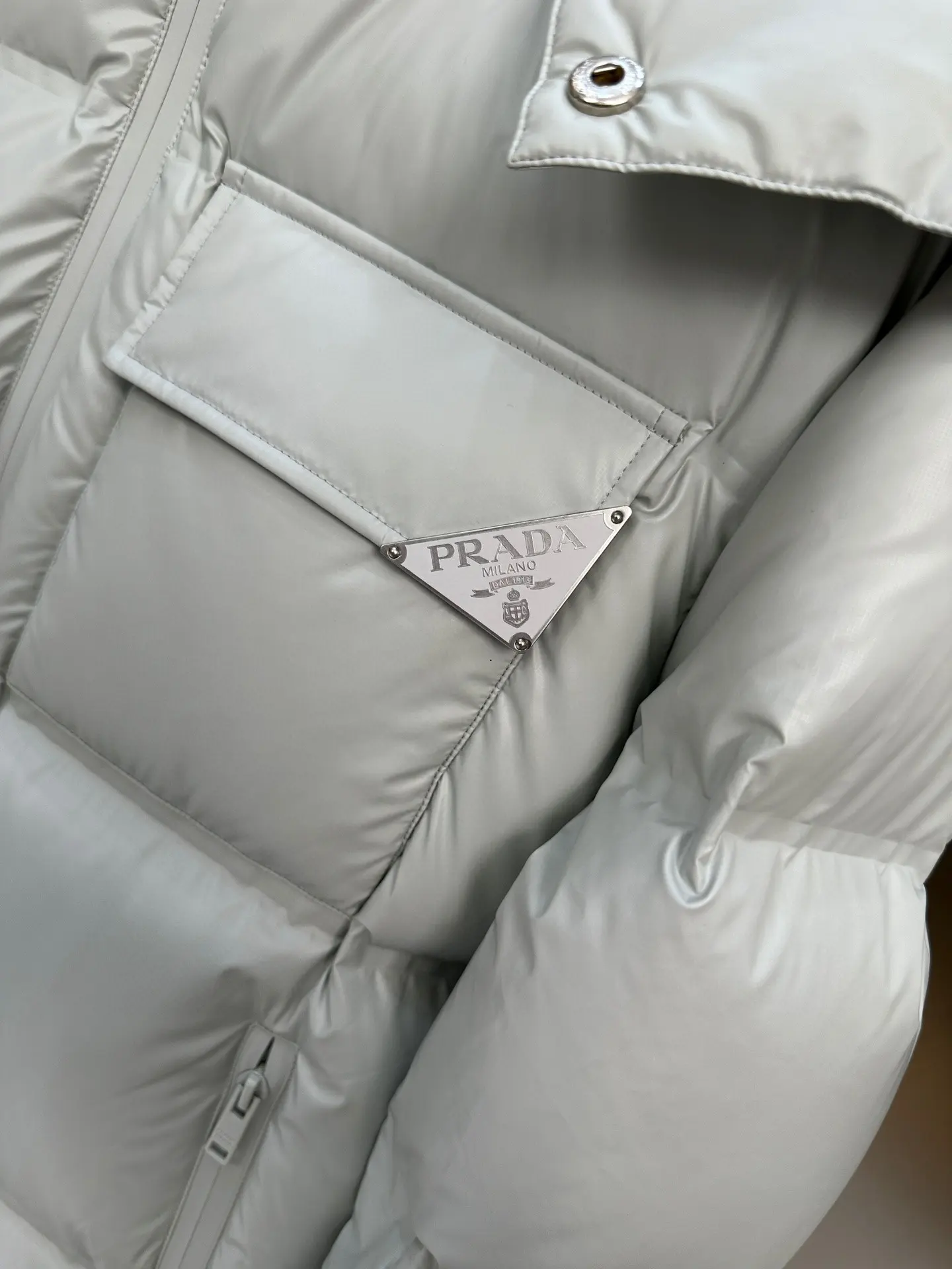 Hooded Down-Filled Puffer Jacket D59022184 — view 4