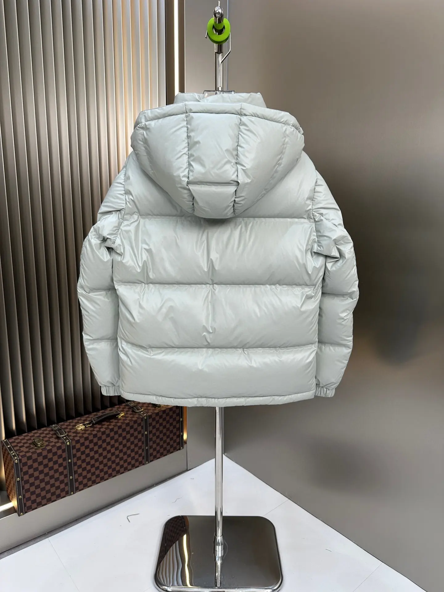 Hooded Down-Filled Puffer Jacket D59022184 — view 7