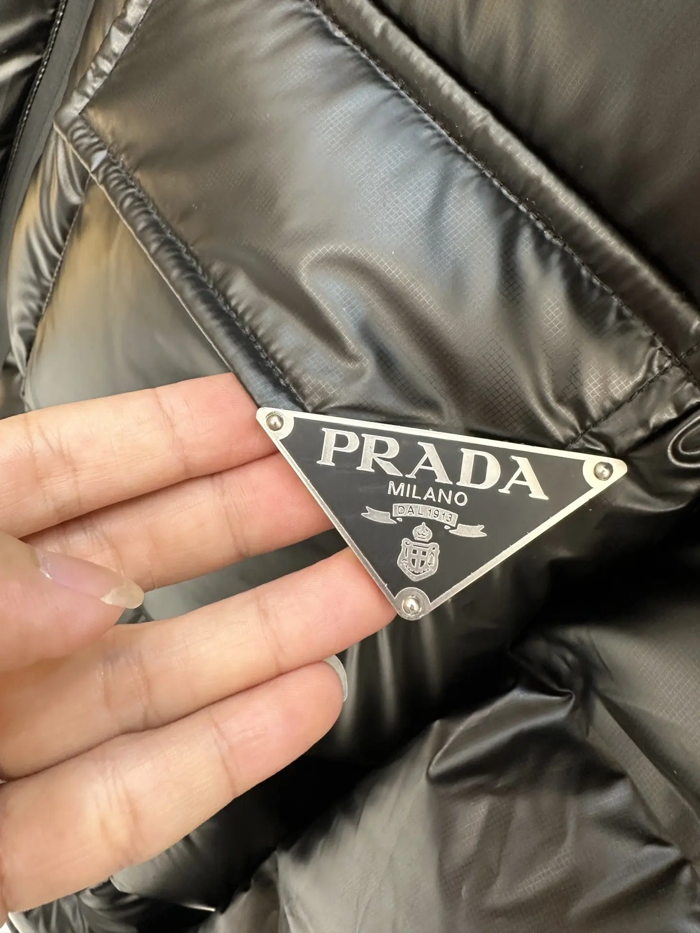 Logo-Patch Down-Filled Puffer Jacket D59022182 — view 5