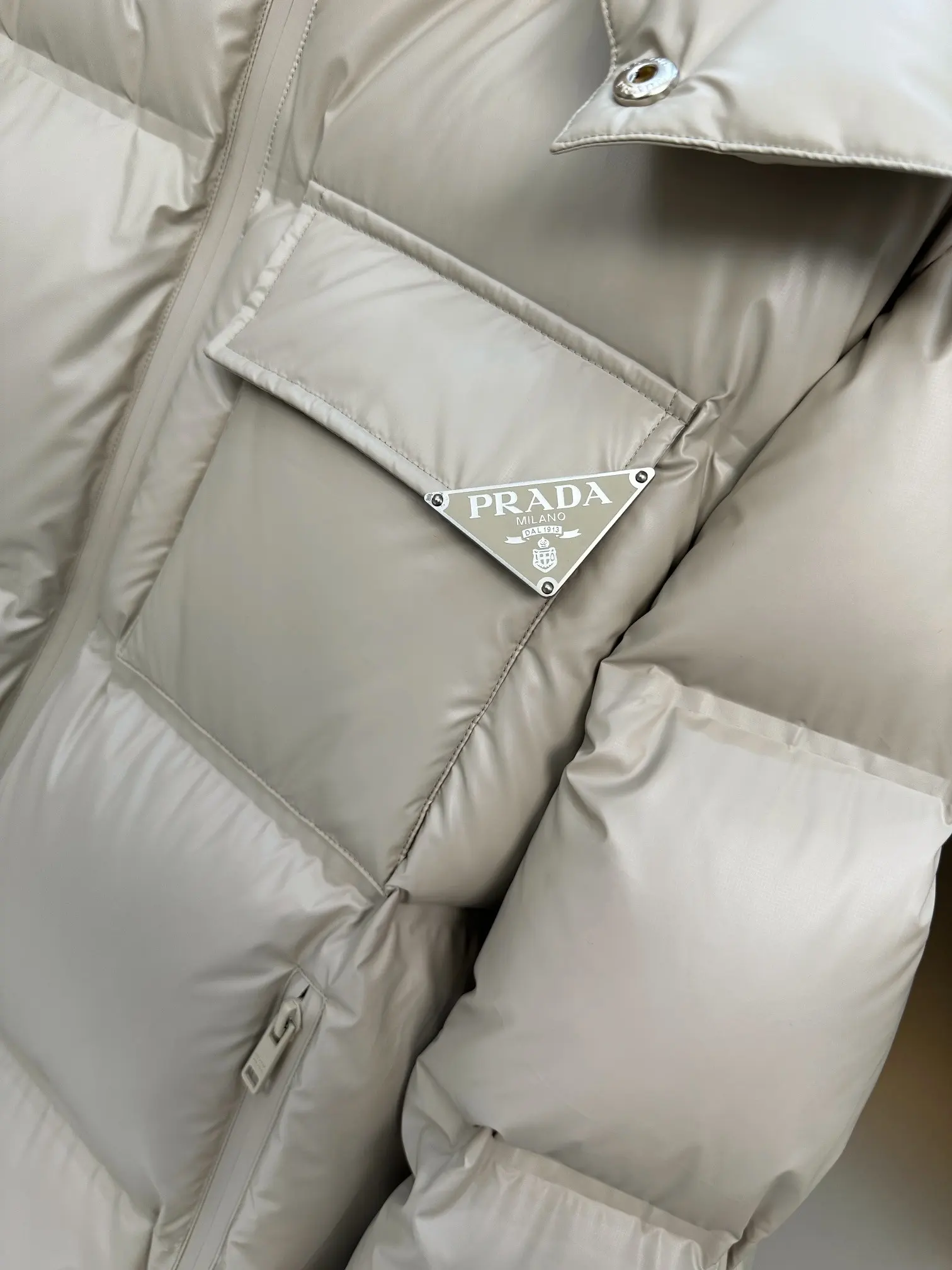 Hooded Down-Filled Puffer Jacket D59022183 — view 5