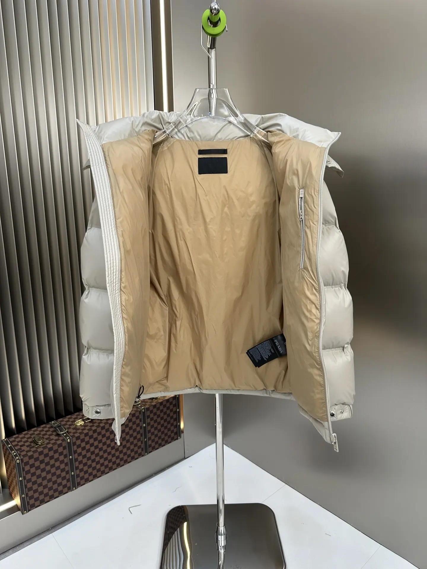 Hooded Down-Filled Puffer Jacket D59022183 — view 7