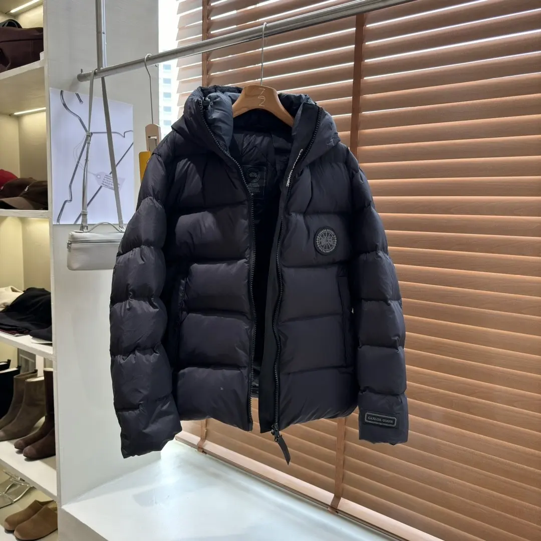 Black Label Hooded Down Puffer Jacket D60022232 — view 4