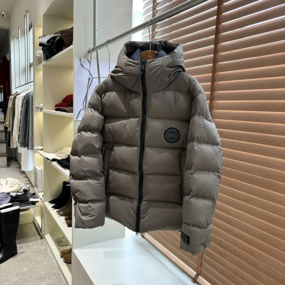 Black Label Hooded Down Puffer Jacket D60022233 — view 3