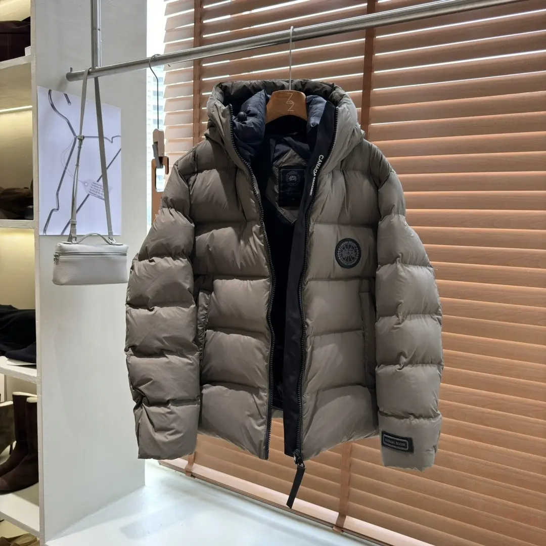 Black Label Hooded Down Puffer Jacket D60022233 — view 4