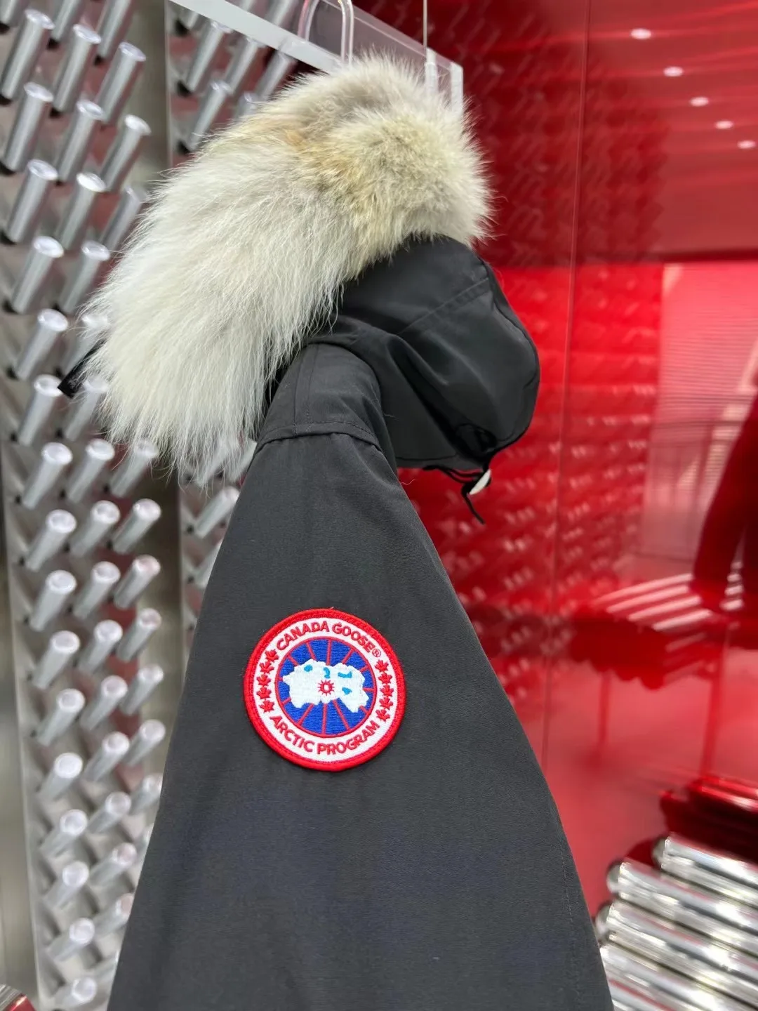Canada Goose Fur-Trimmed Down Parka D60022254 — view 4