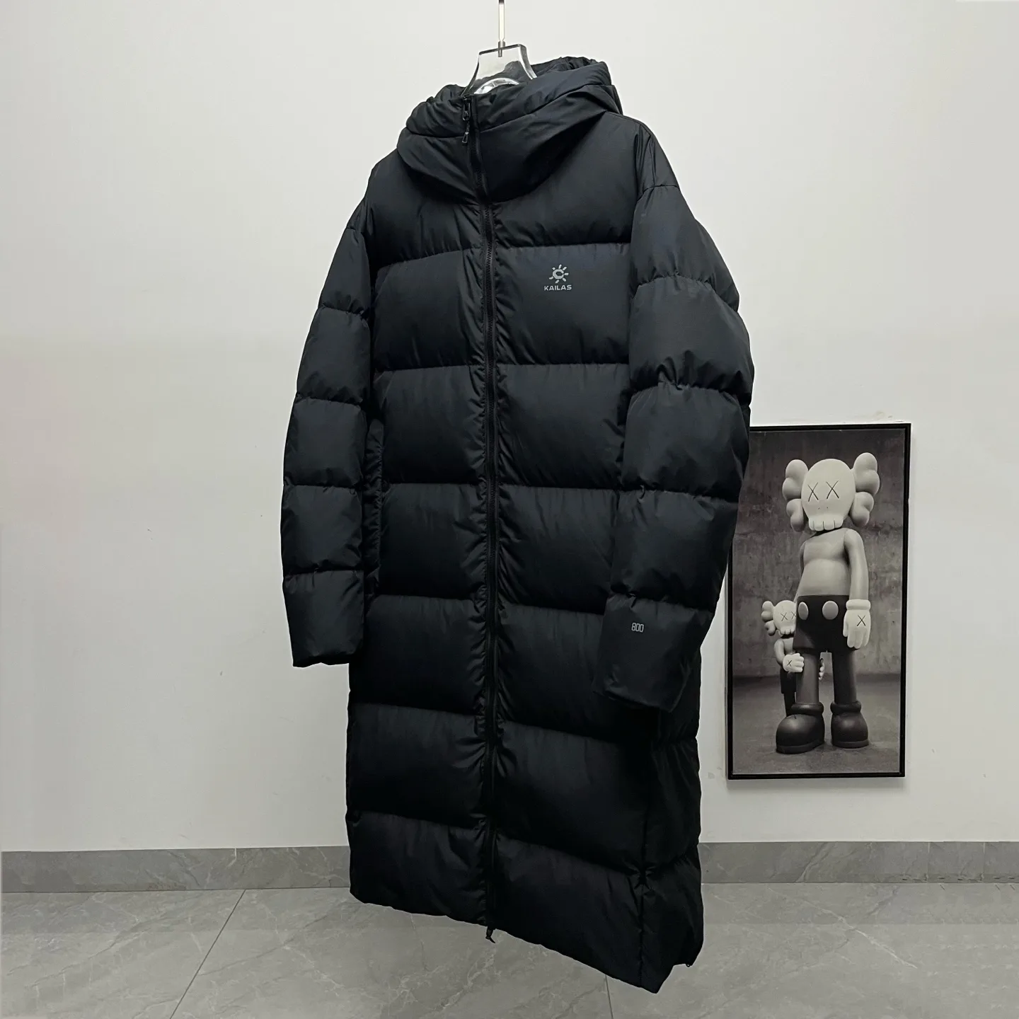 Whistler Longline Hooded Down Parka D60020326 — view 2