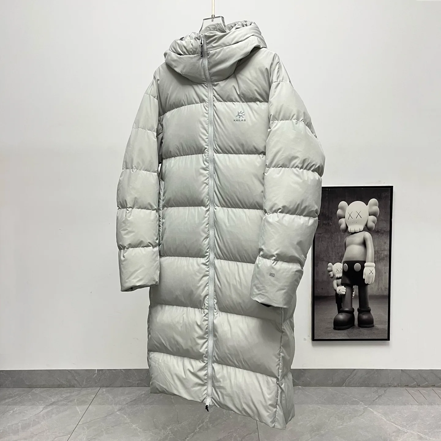 Whistler Longline Hooded Down Parka D60020327 — view 2