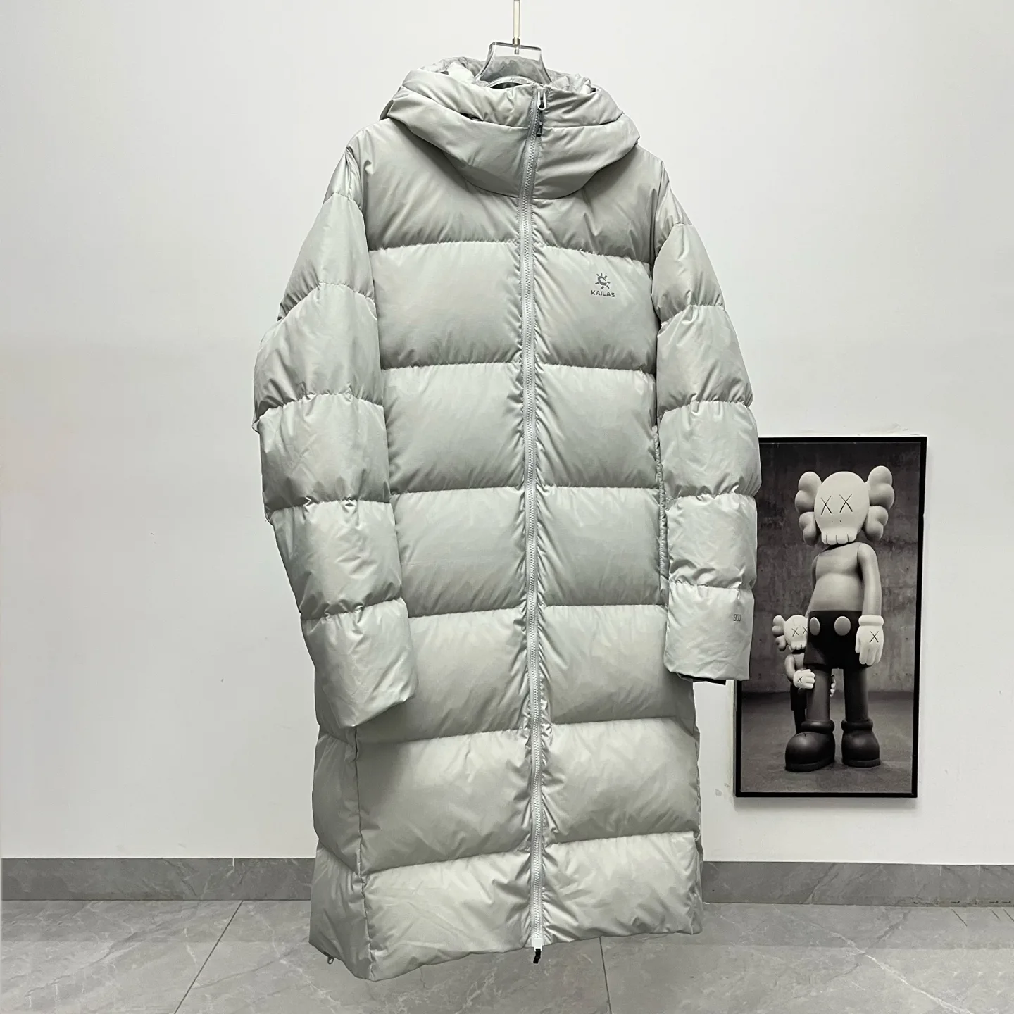 Whistler Longline Hooded Down Parka D60020327 — view 4