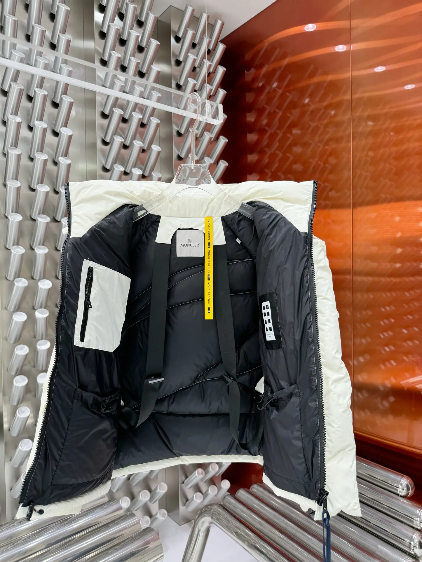 Hooded Down-Filled Puffer Jacket D65022174 — view 8