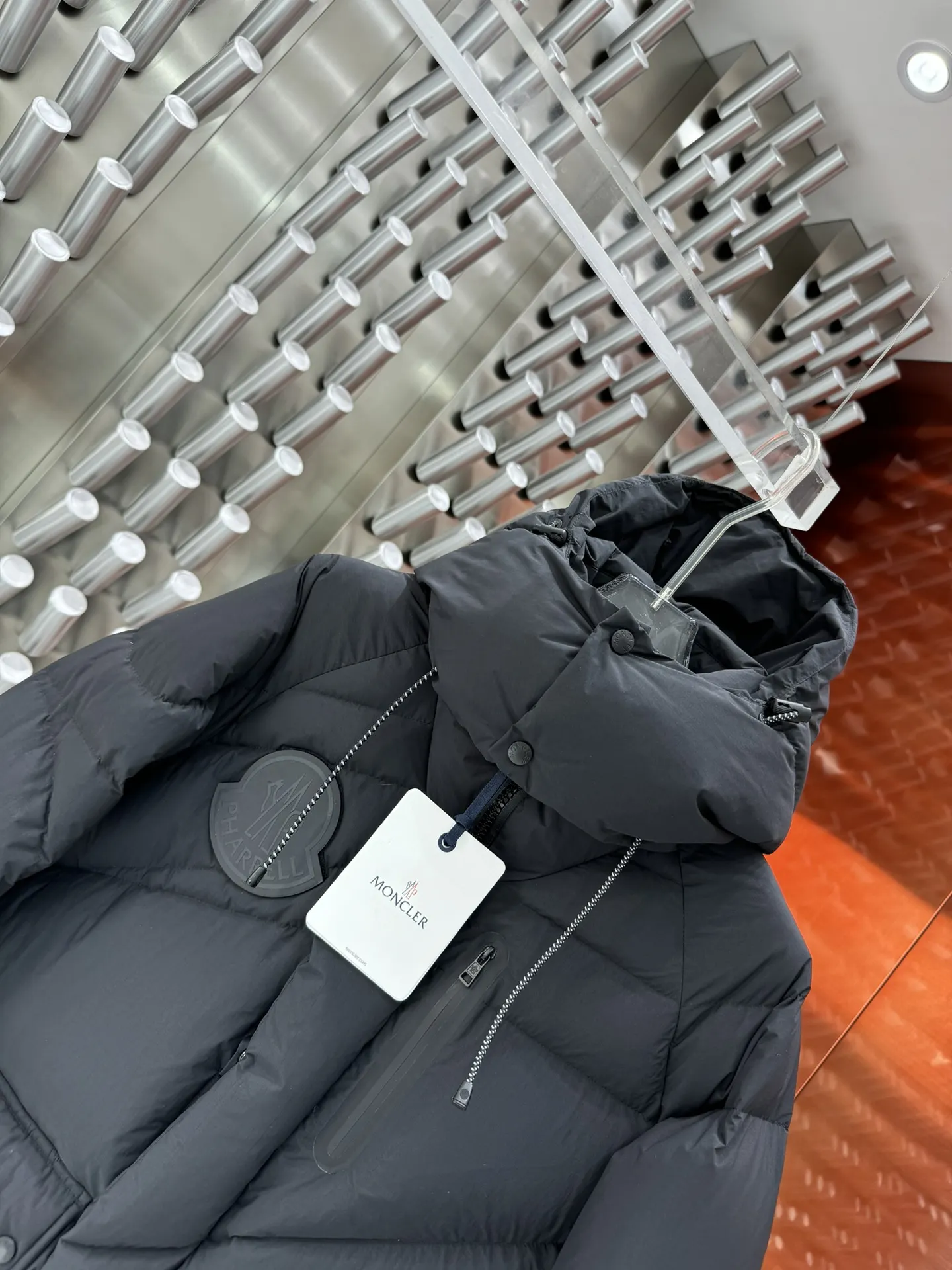 Moncler x Pharrell Williams Down-Filled Puffer Jacket D65022173 — view 2