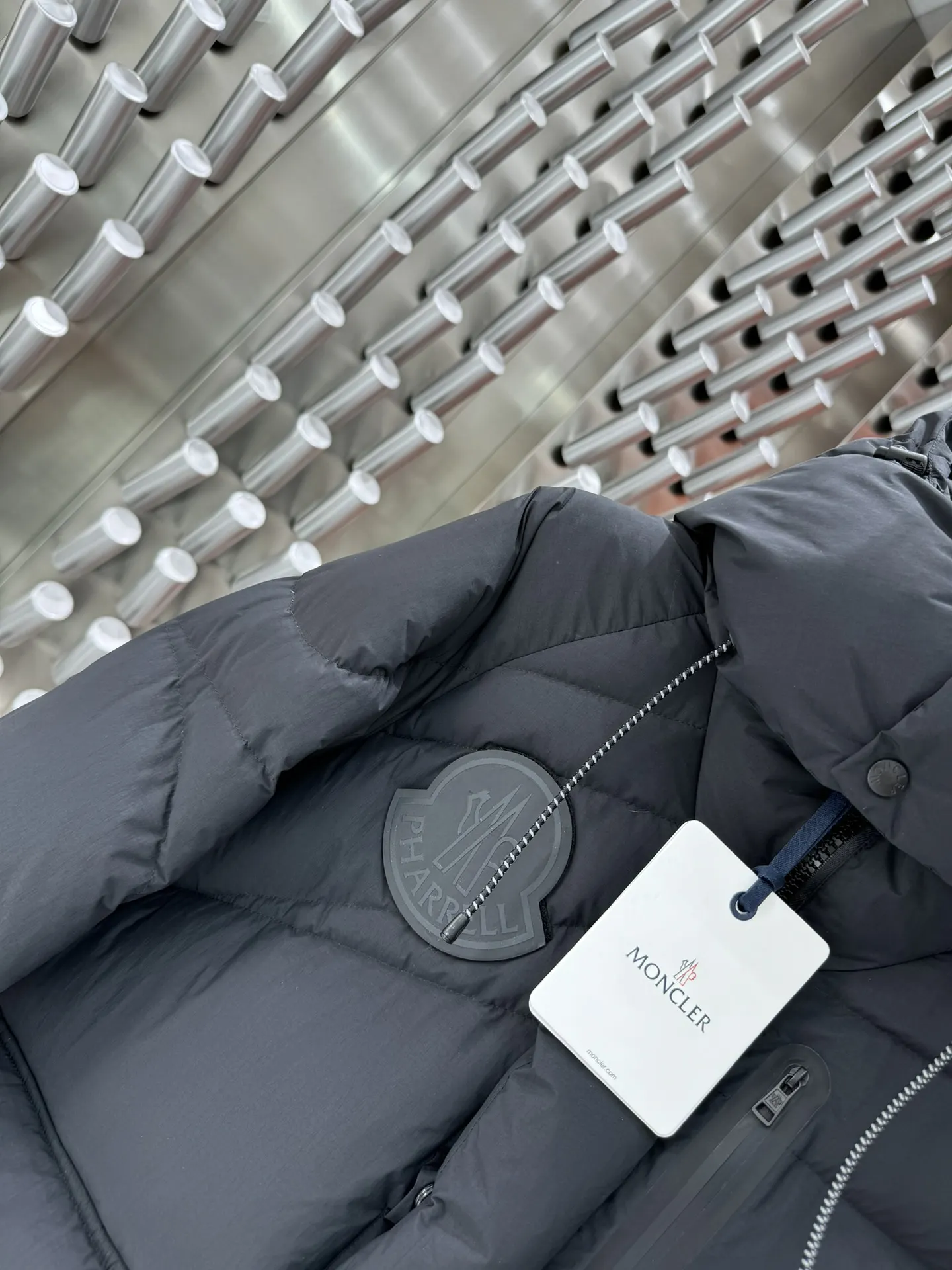 Moncler x Pharrell Williams Down-Filled Puffer Jacket D65022173 — view 4