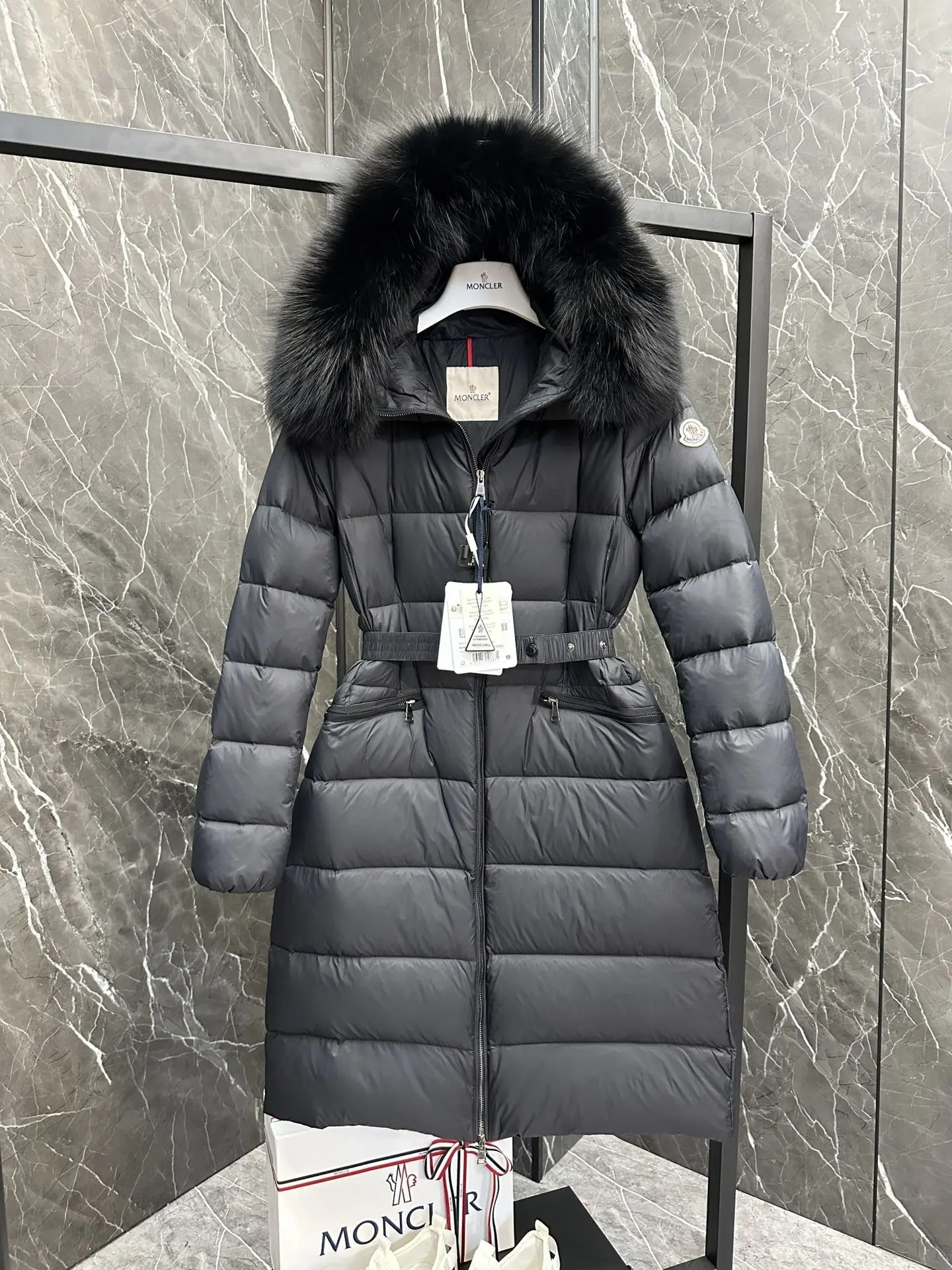 Boed Fur-Trimmed Belted Down Coat D70022191 — view 5