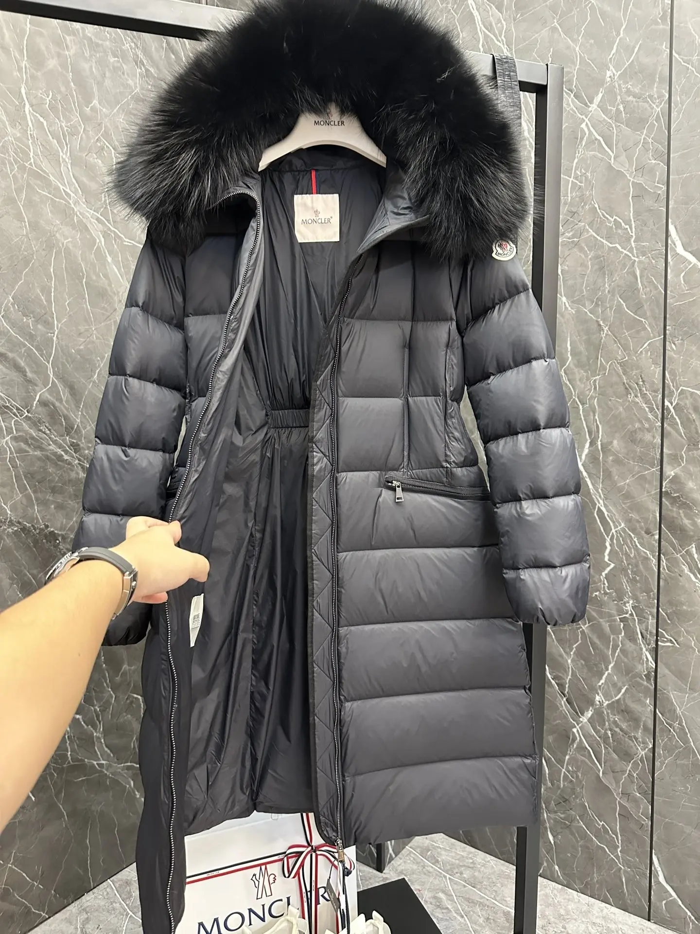 Boed Fur-Trimmed Belted Down Coat D70022191 — view 7