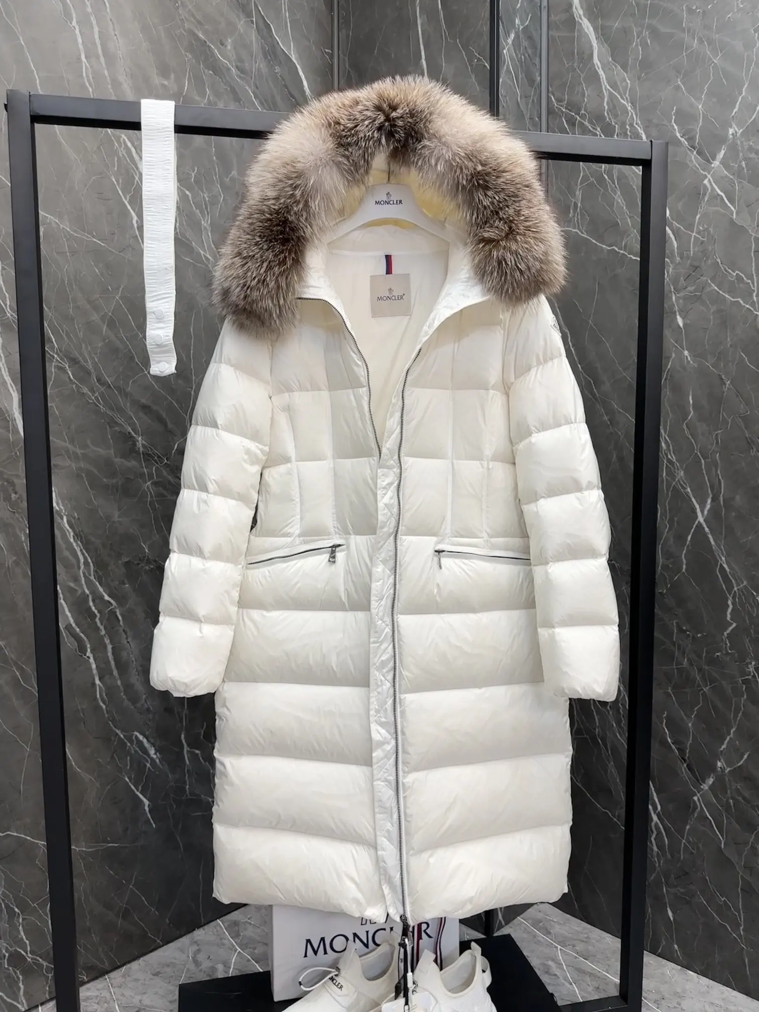 Moncler Boedic Fur-Trimmed Down Coat D70022192 — view 6