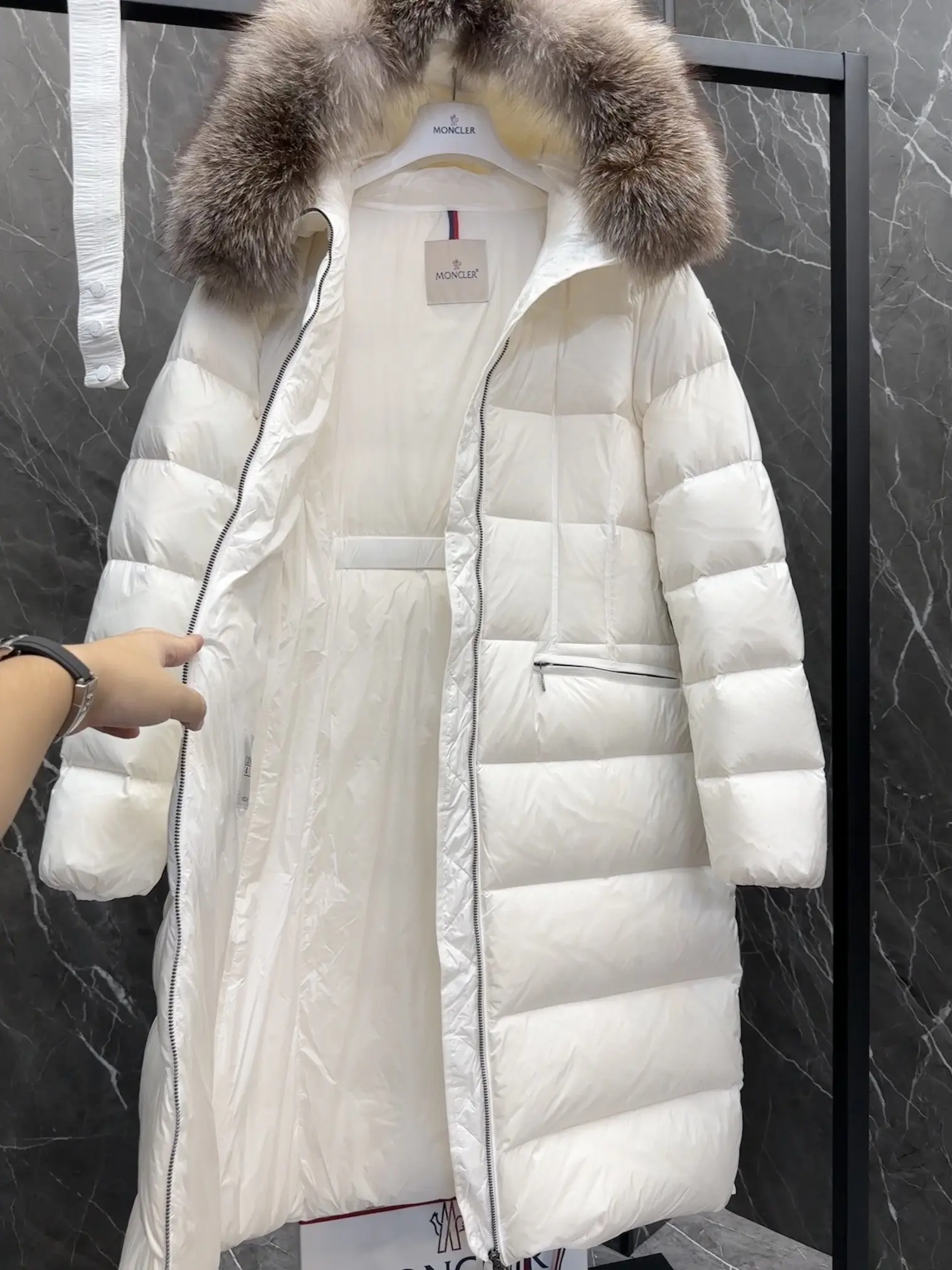 Moncler Boedic Fur-Trimmed Down Coat D70022192 — view 7