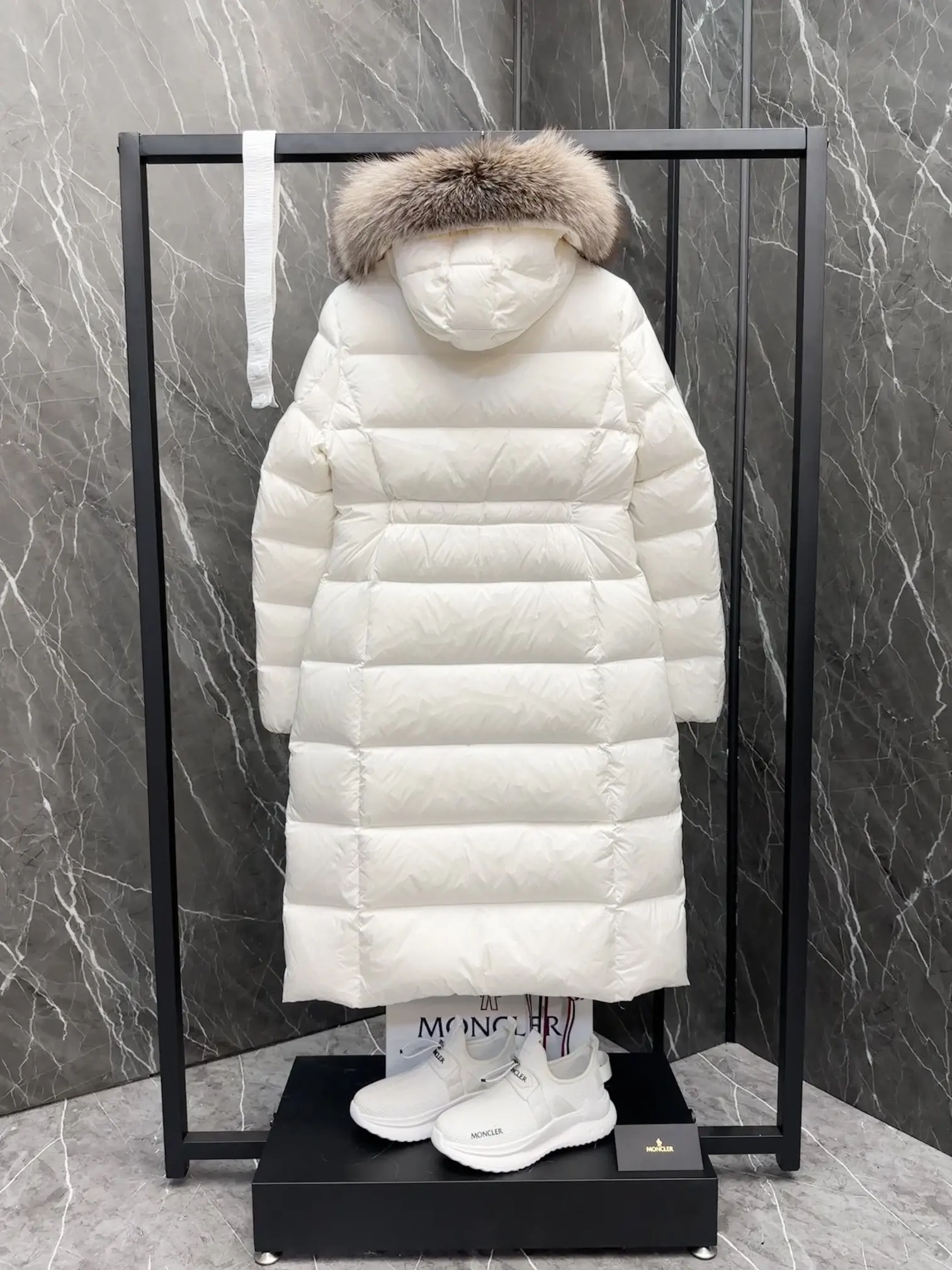 Moncler Boedic Fur-Trimmed Down Coat D70022192 — view 9
