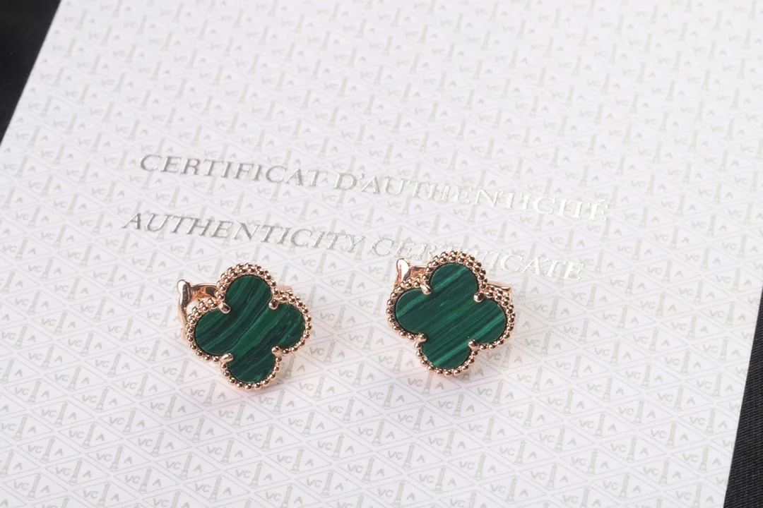 Alhambra Vintage Clover Clip-On Earrings (Sterling Silver) D31016932 — view 5