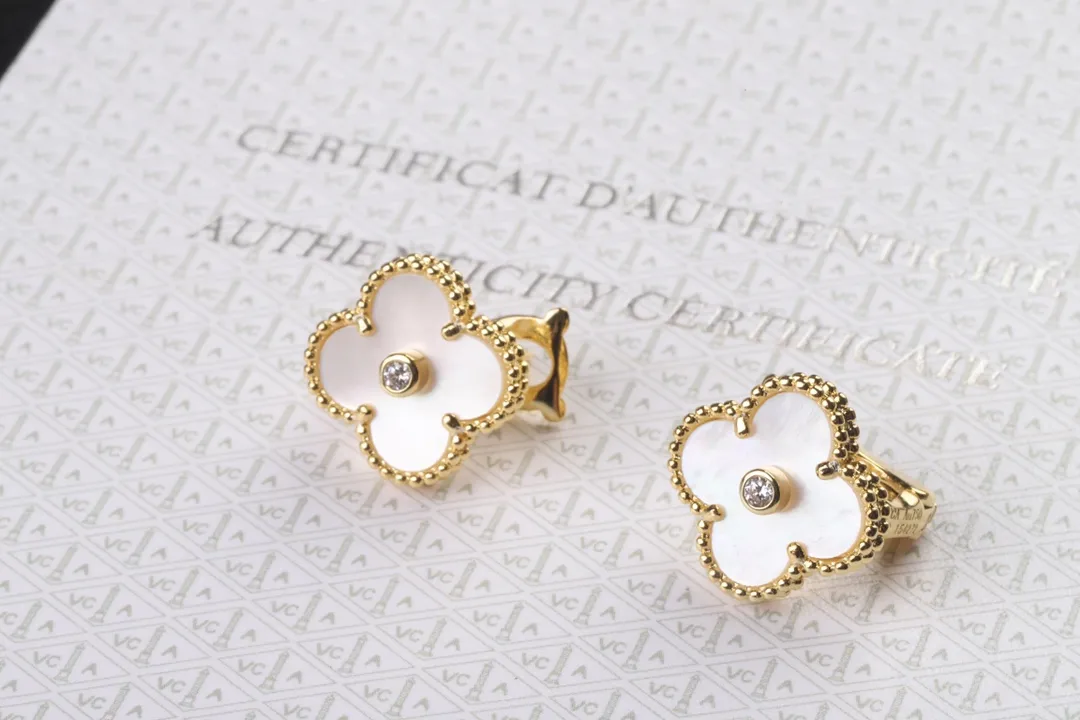 Alhambra-Style Clover Stud Earrings (Sterling Silver) D32016934 — view 2