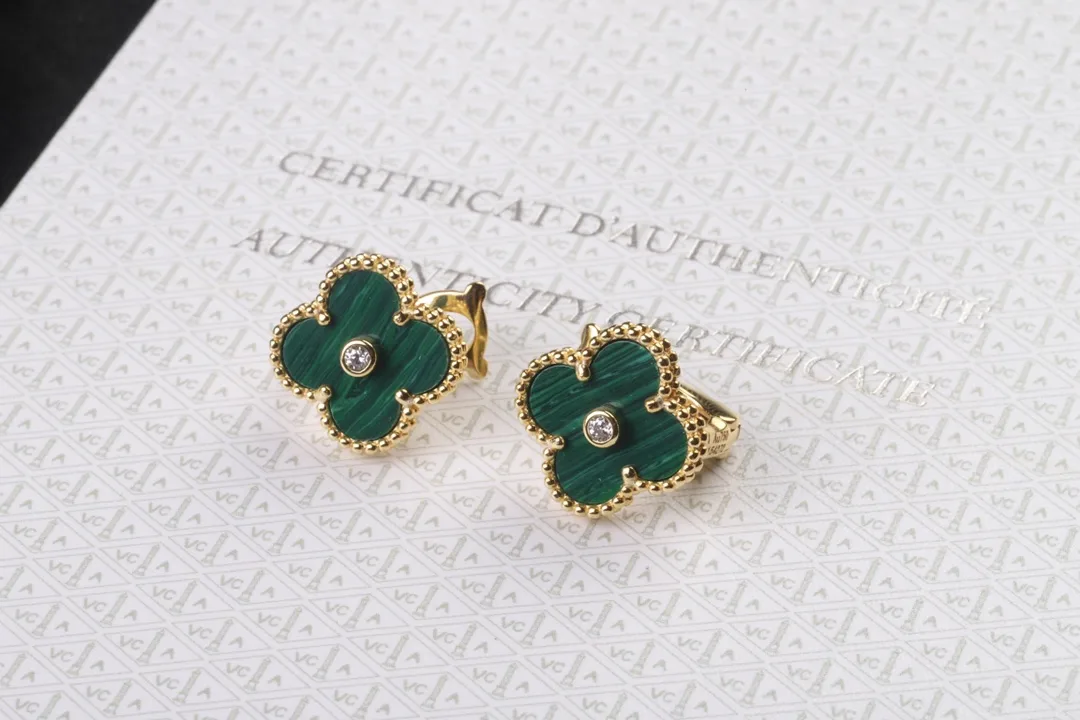Alhambra-Style Clover Stud Earrings (Sterling Silver) D32016934 — view 5