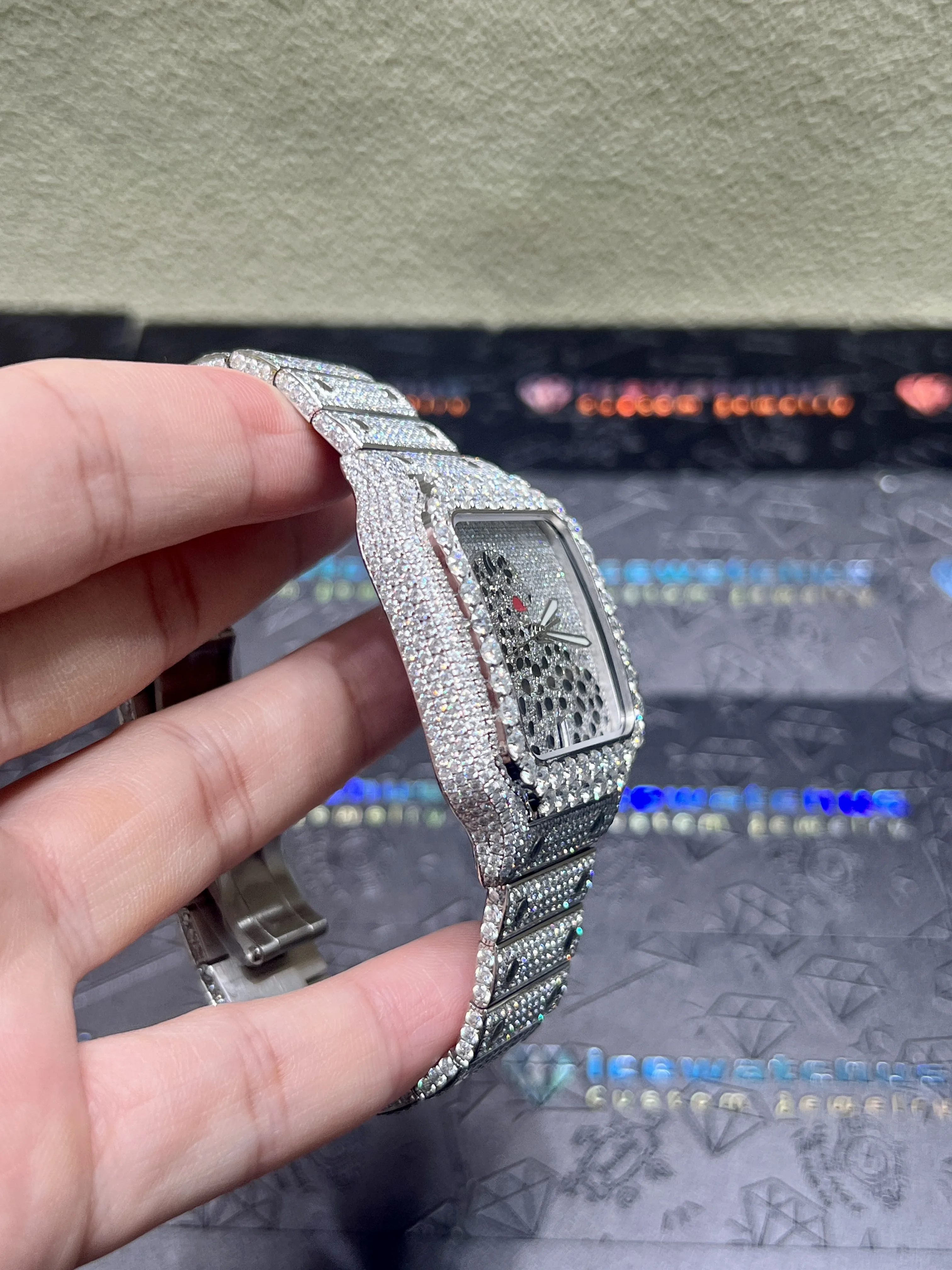 Cartier Santos-Style Iced-Out Pavé Panther Dial Watch D1147519406 — view 4