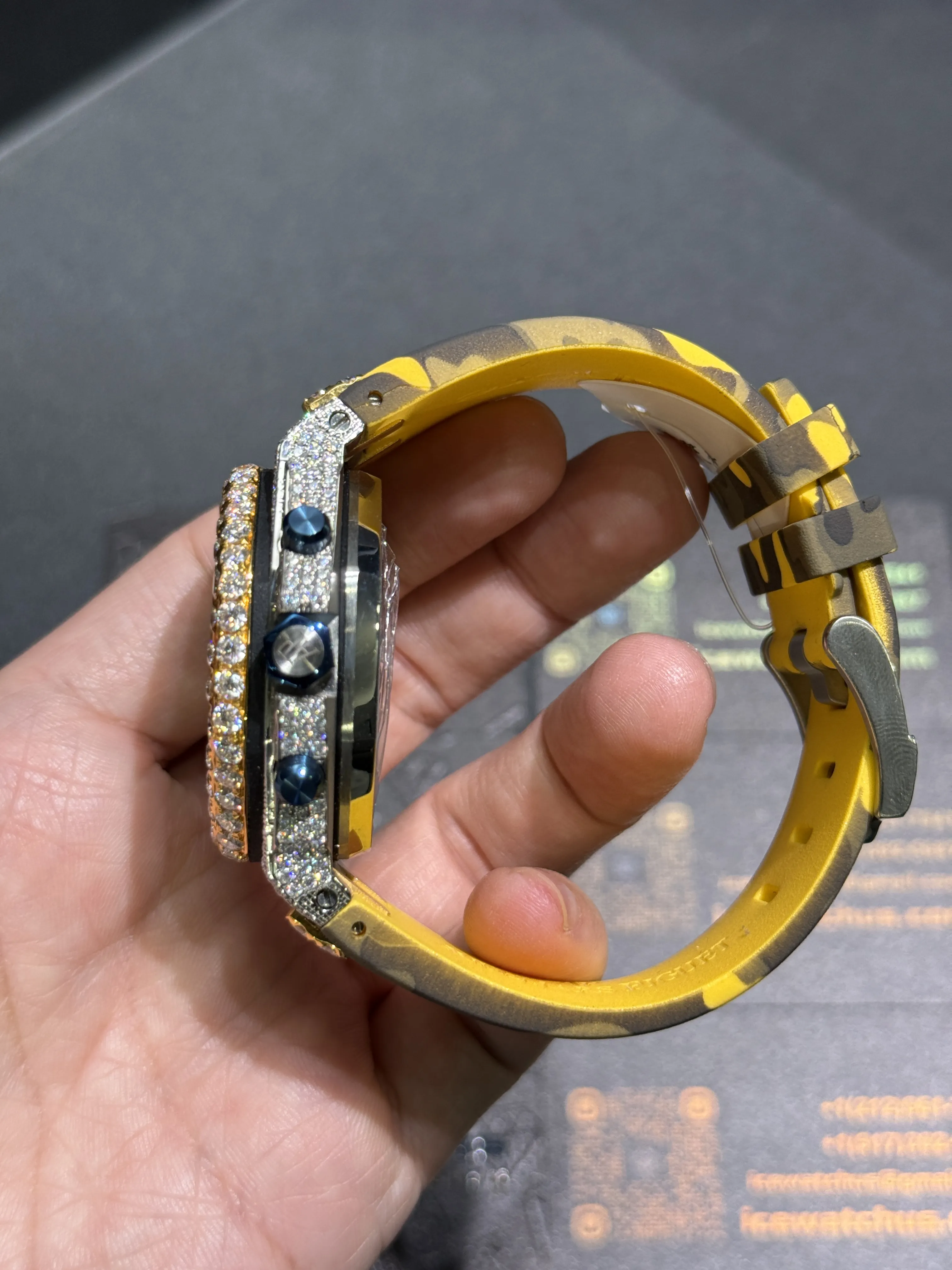Audemars Piguet Royal Oak Offshore-Style Iced-Out Camo Strap Watch D911319411 — view 6