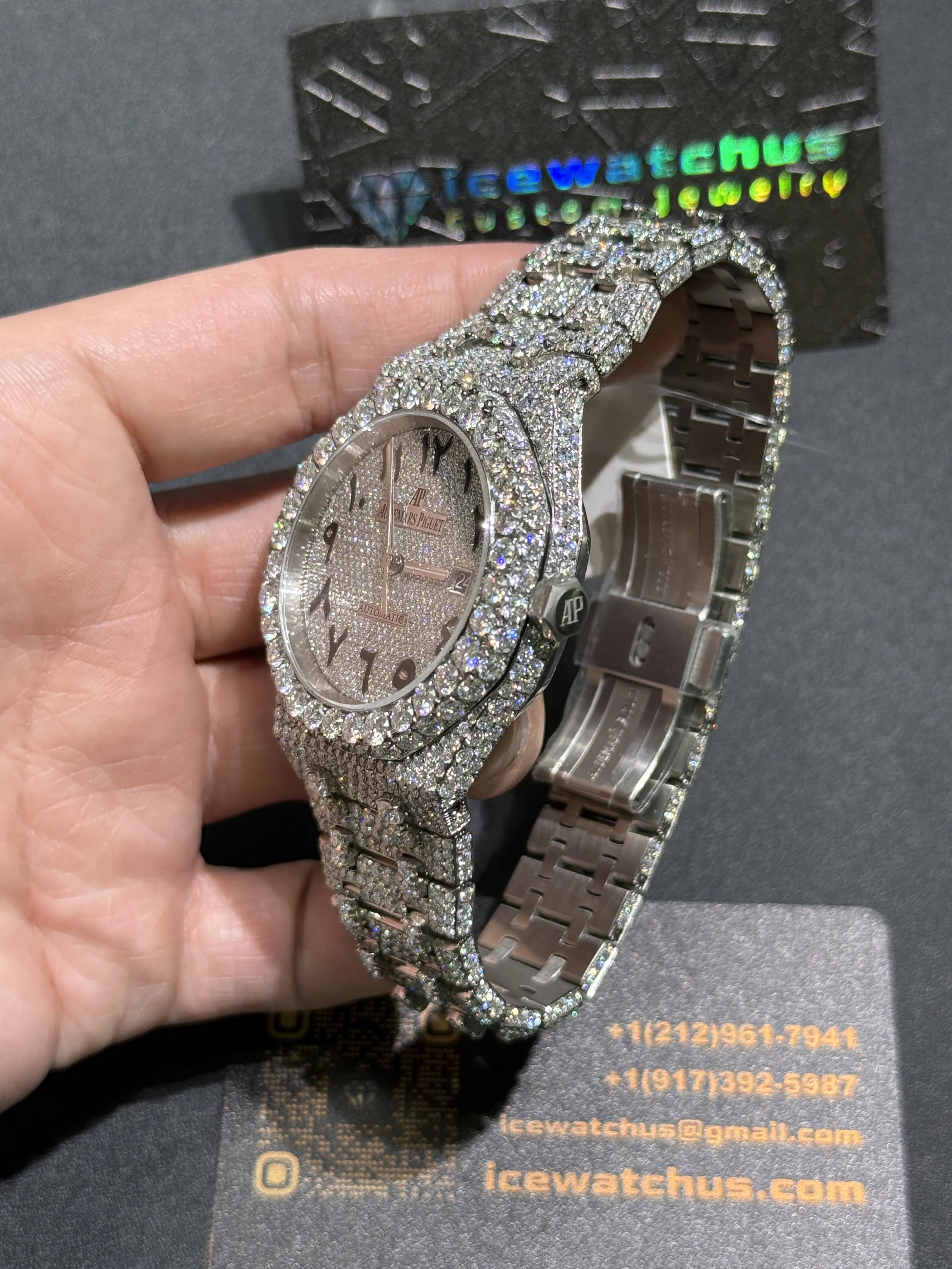 Audemars Piguet Royal Oak-Style Iced-Out Raised-Bezel Silver Watch D1215019415 — view 6
