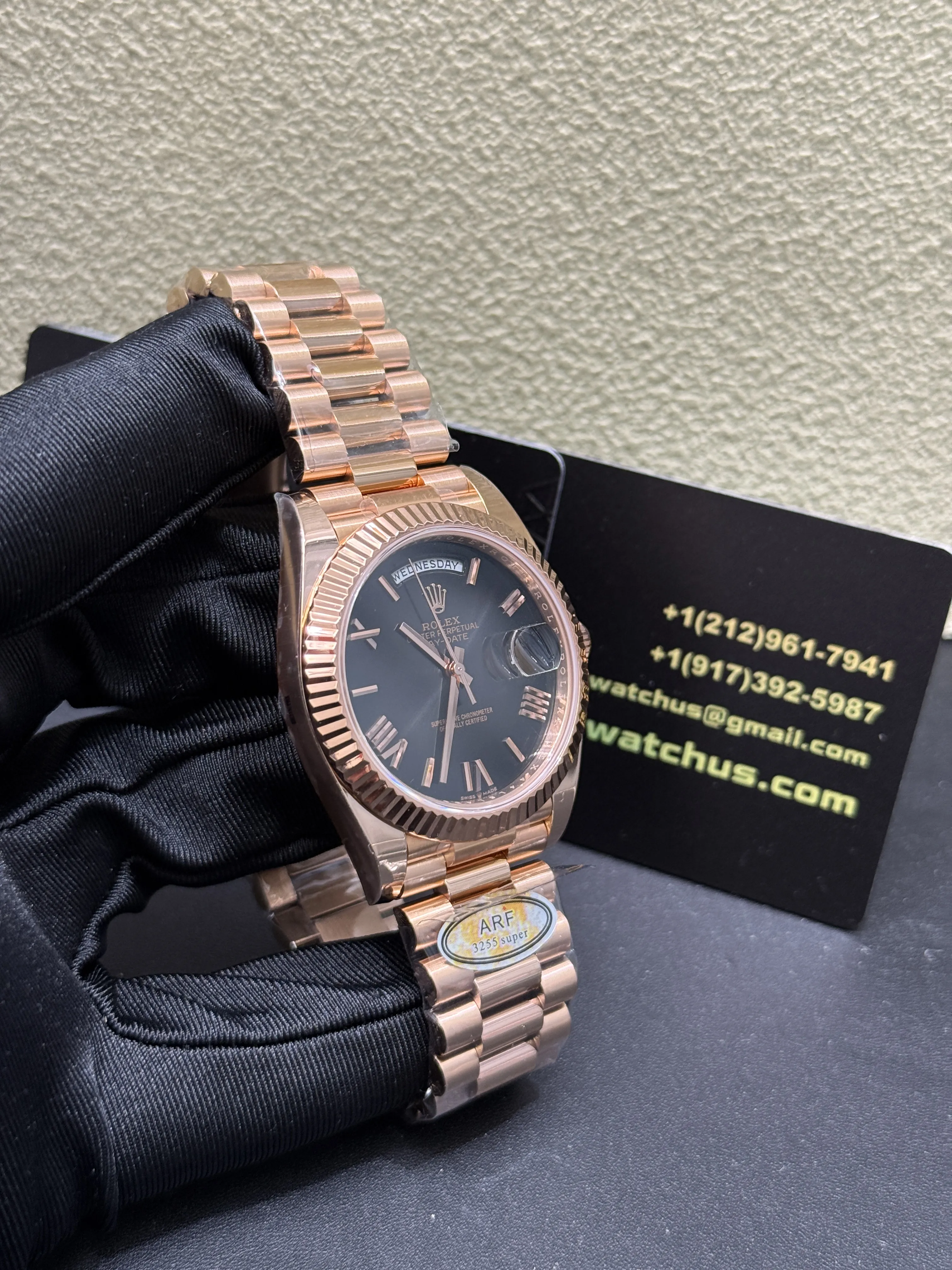 Rolex Day-Date 40-Style Rose Gold-Tone Black Dial Watch D533319422 — view 3