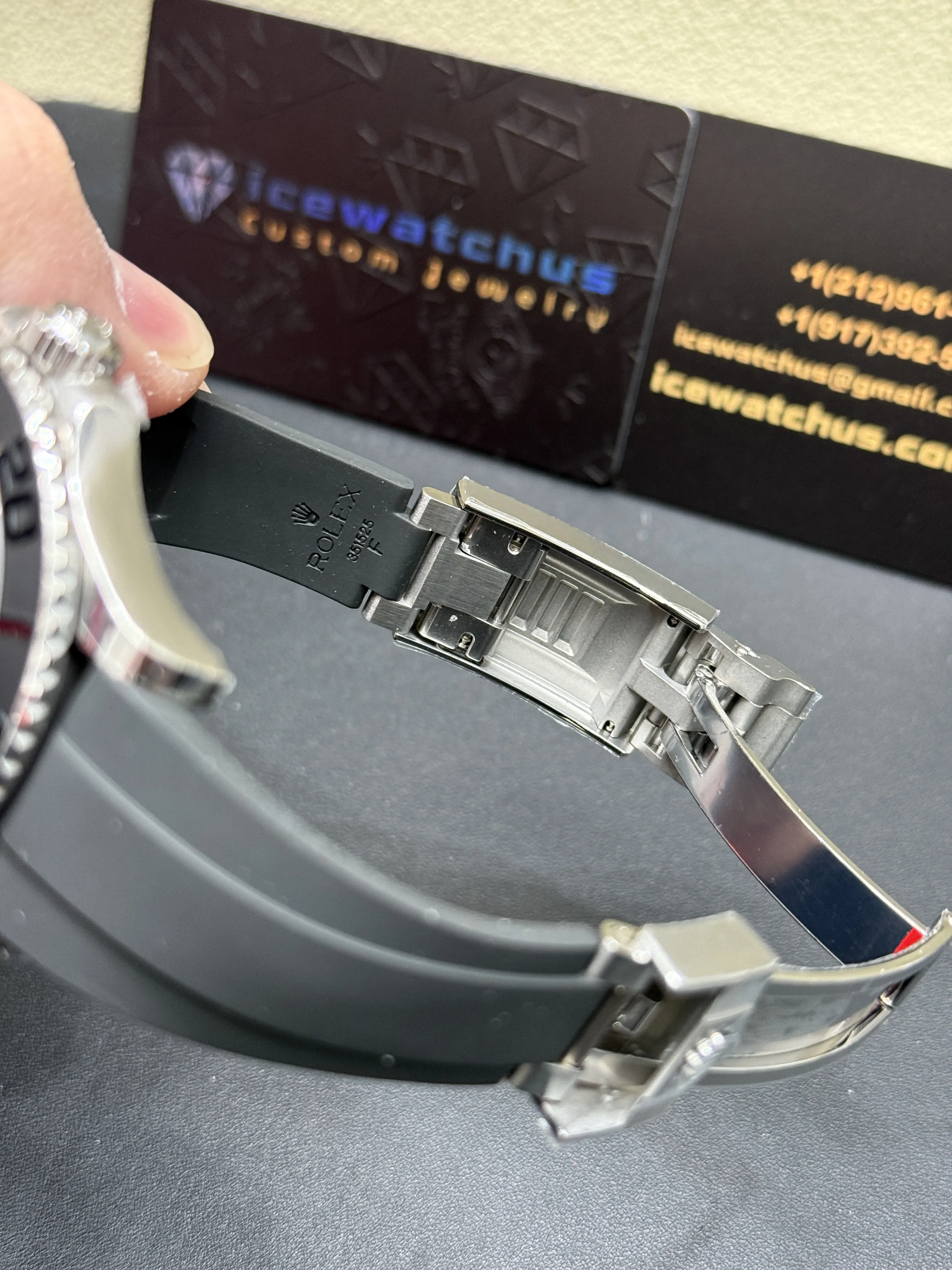 Rolex Yacht-Master 42-Style Black Bezel Rubber Strap Watch D506319423 — view 10