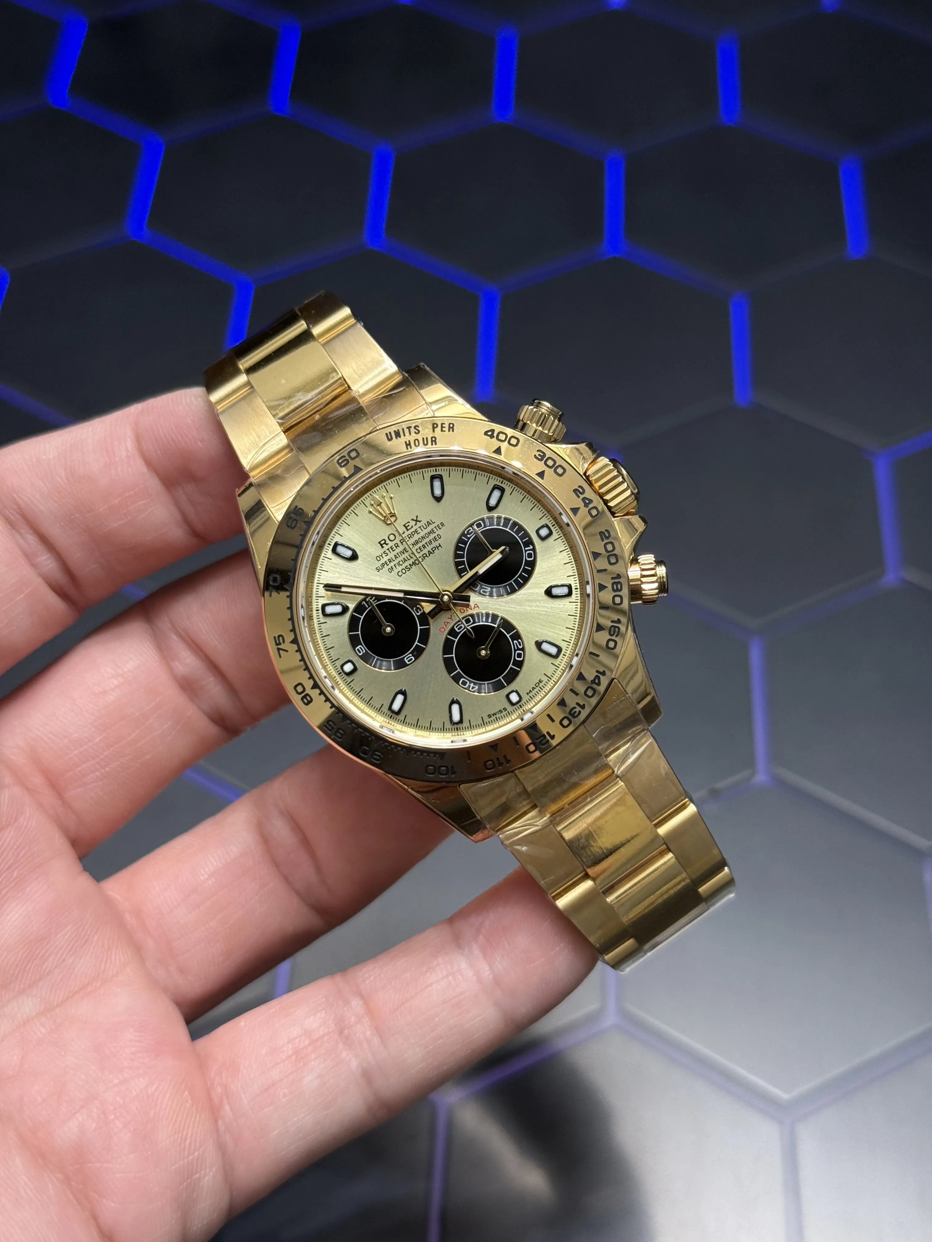 Rolex Daytona-Style Gold-Tone Champagne Black Dial Watch D594019429 — view 2