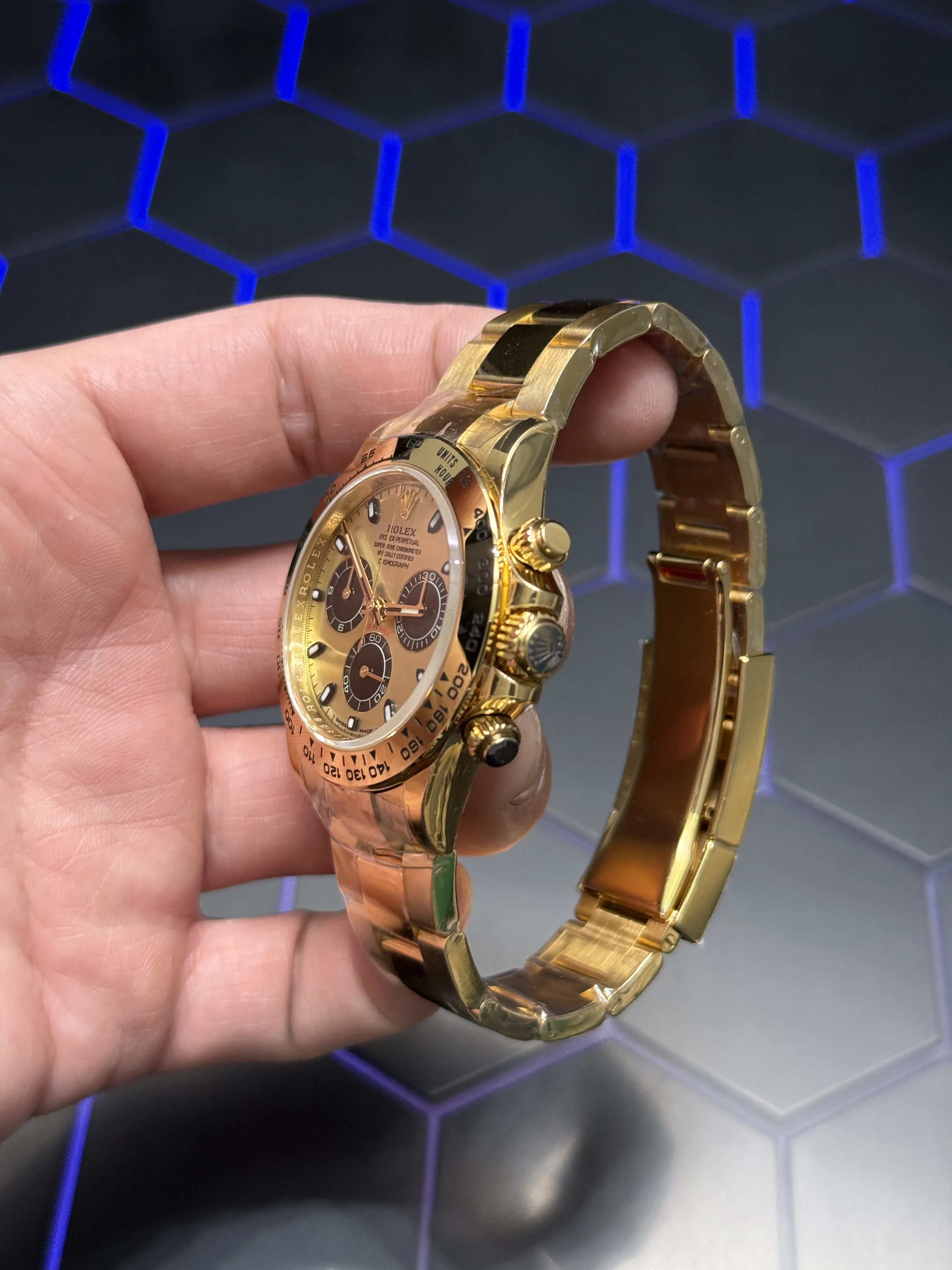 Rolex Daytona-Style Gold-Tone Champagne Black Dial Watch D594019429 — view 5