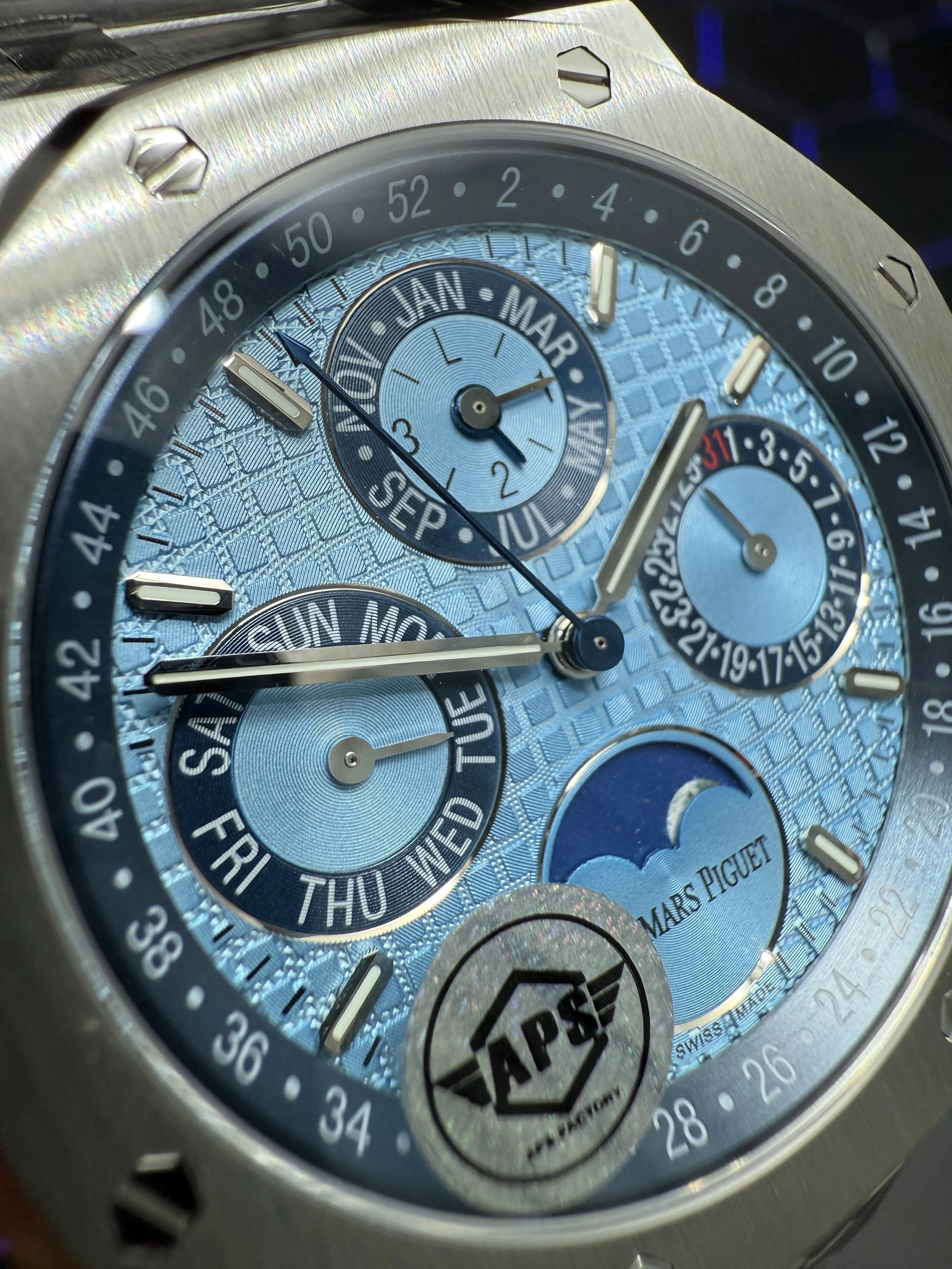 AP Royal Oak-Style Ice Blue Calendar Moonphase Watch D472519431 — view 10