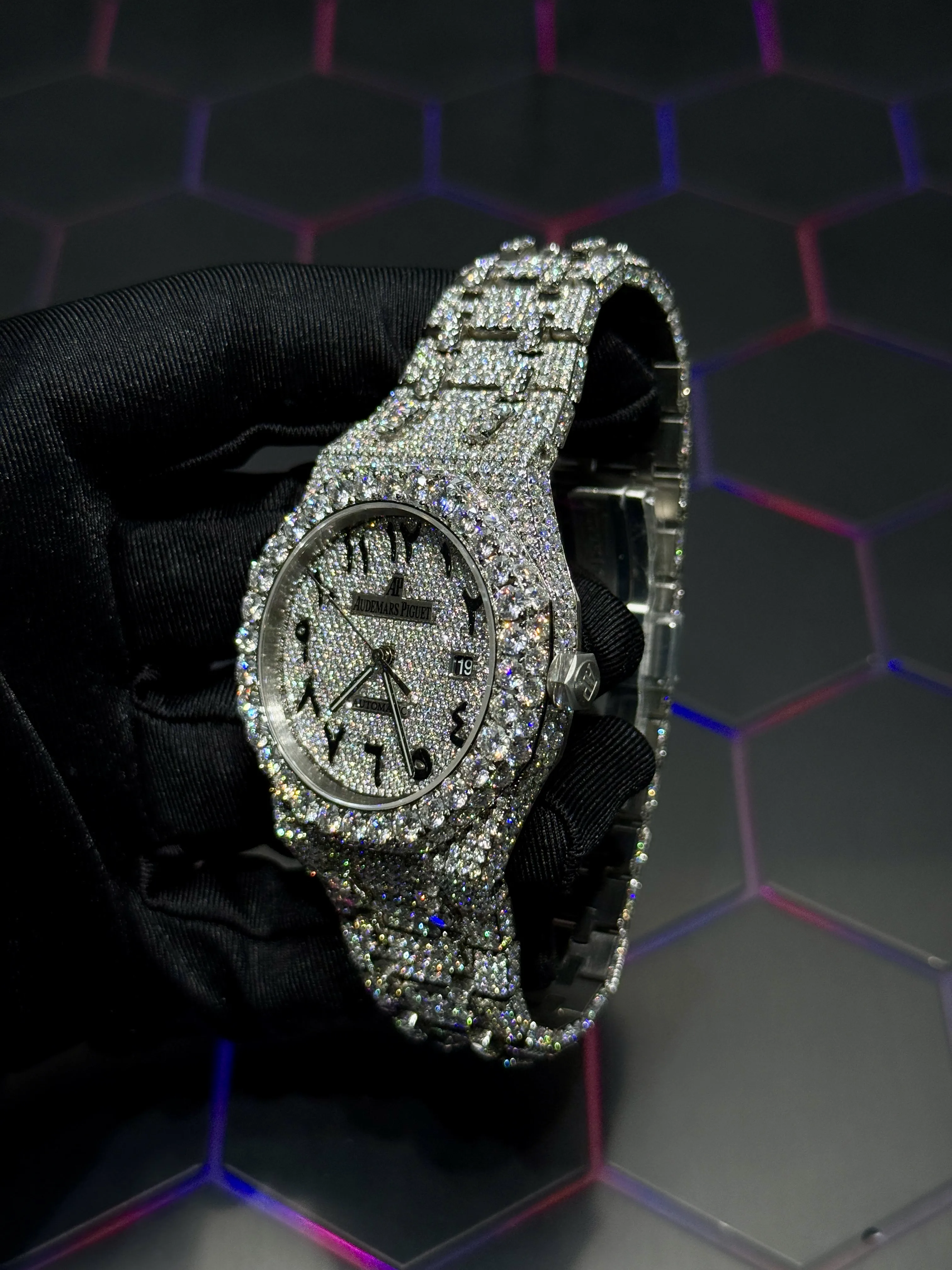 AP-Style Fully Iced-Out Silver Arabic Dial Watch D1215019438 — view 4