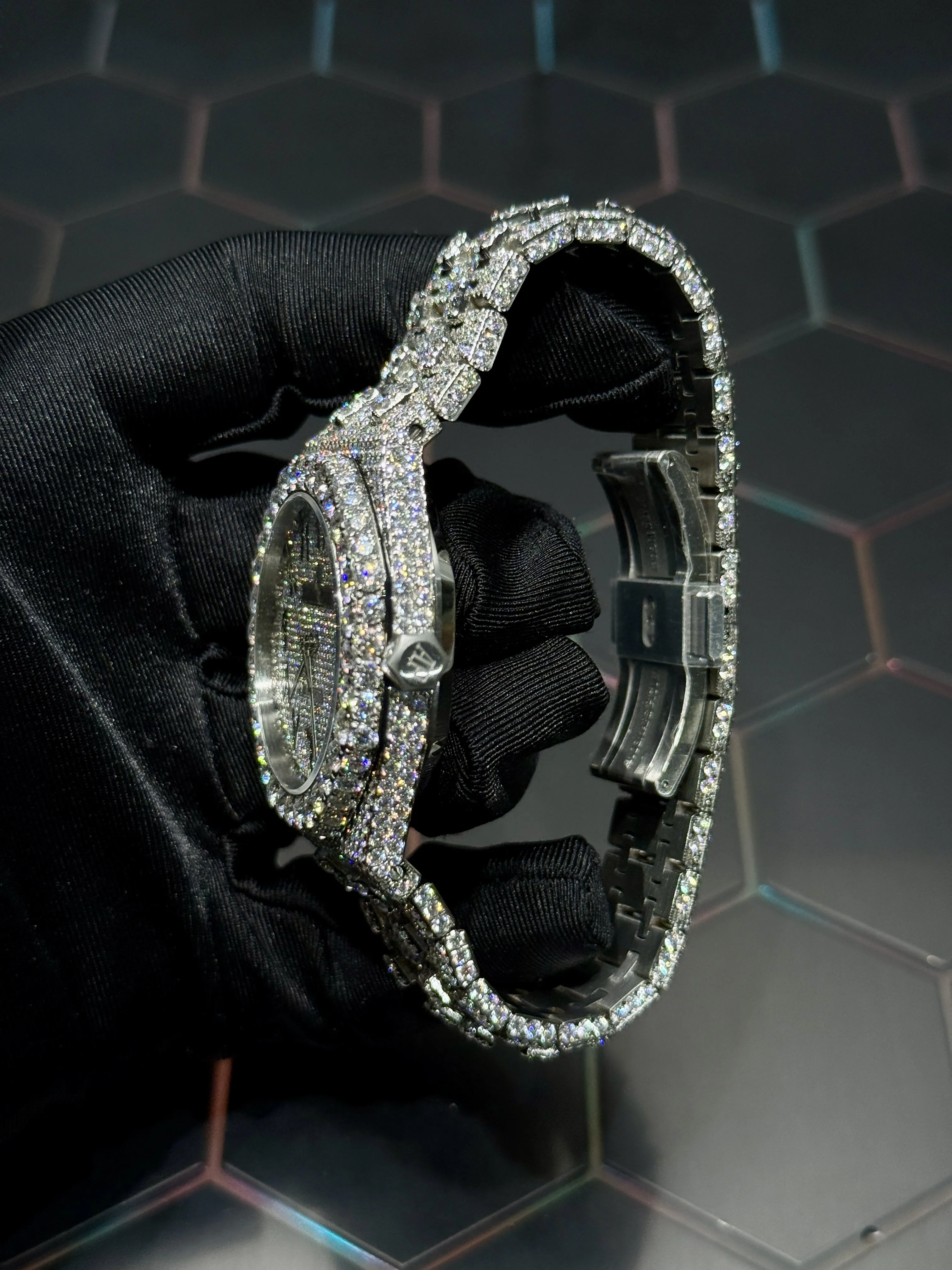 AP-Style Fully Iced-Out Silver Arabic Dial Watch D1215019438 — view 5