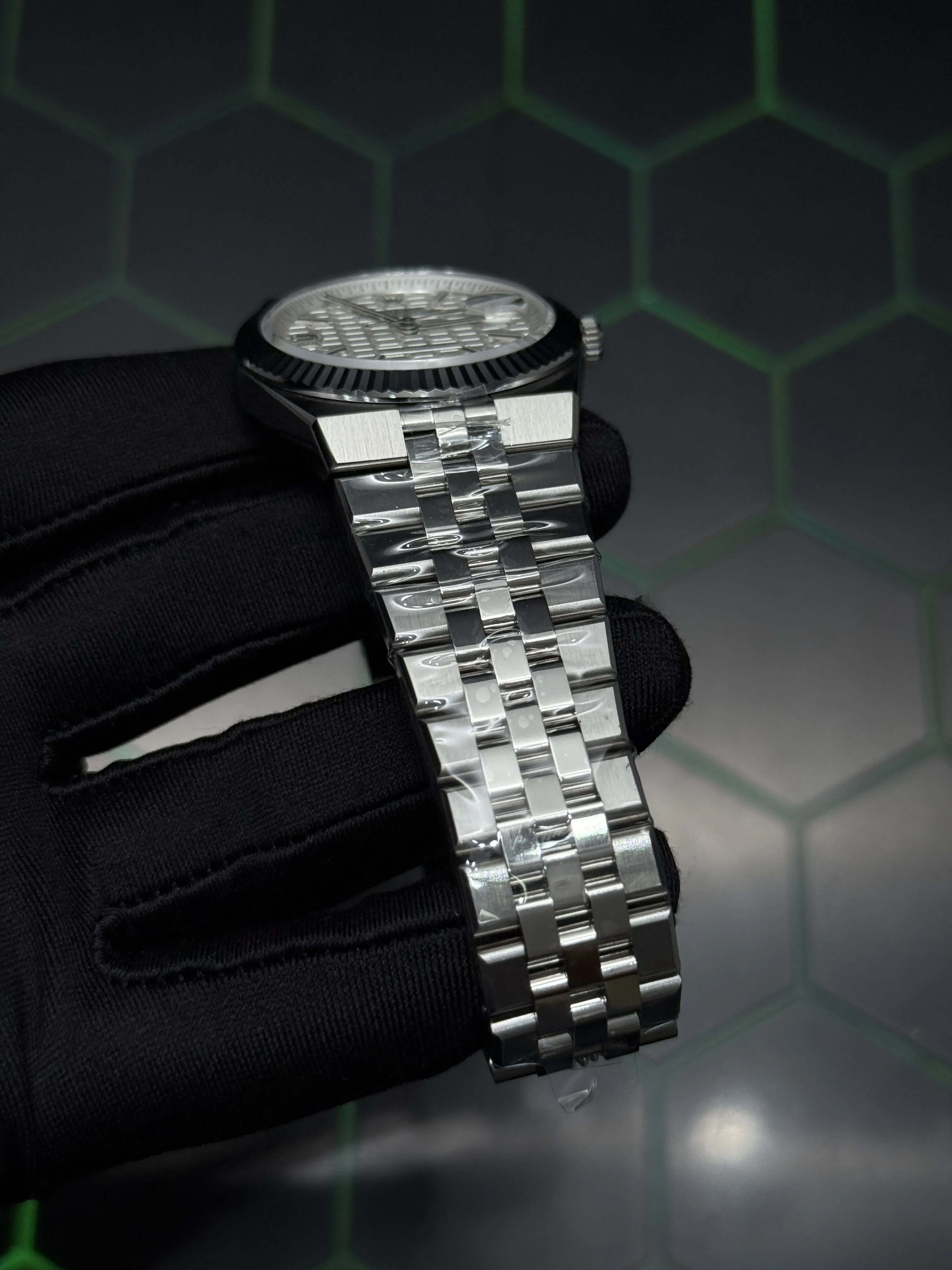 Rolex Land-Dweller-Style White Honeycomb Dial Watch D351019443 — view 8
