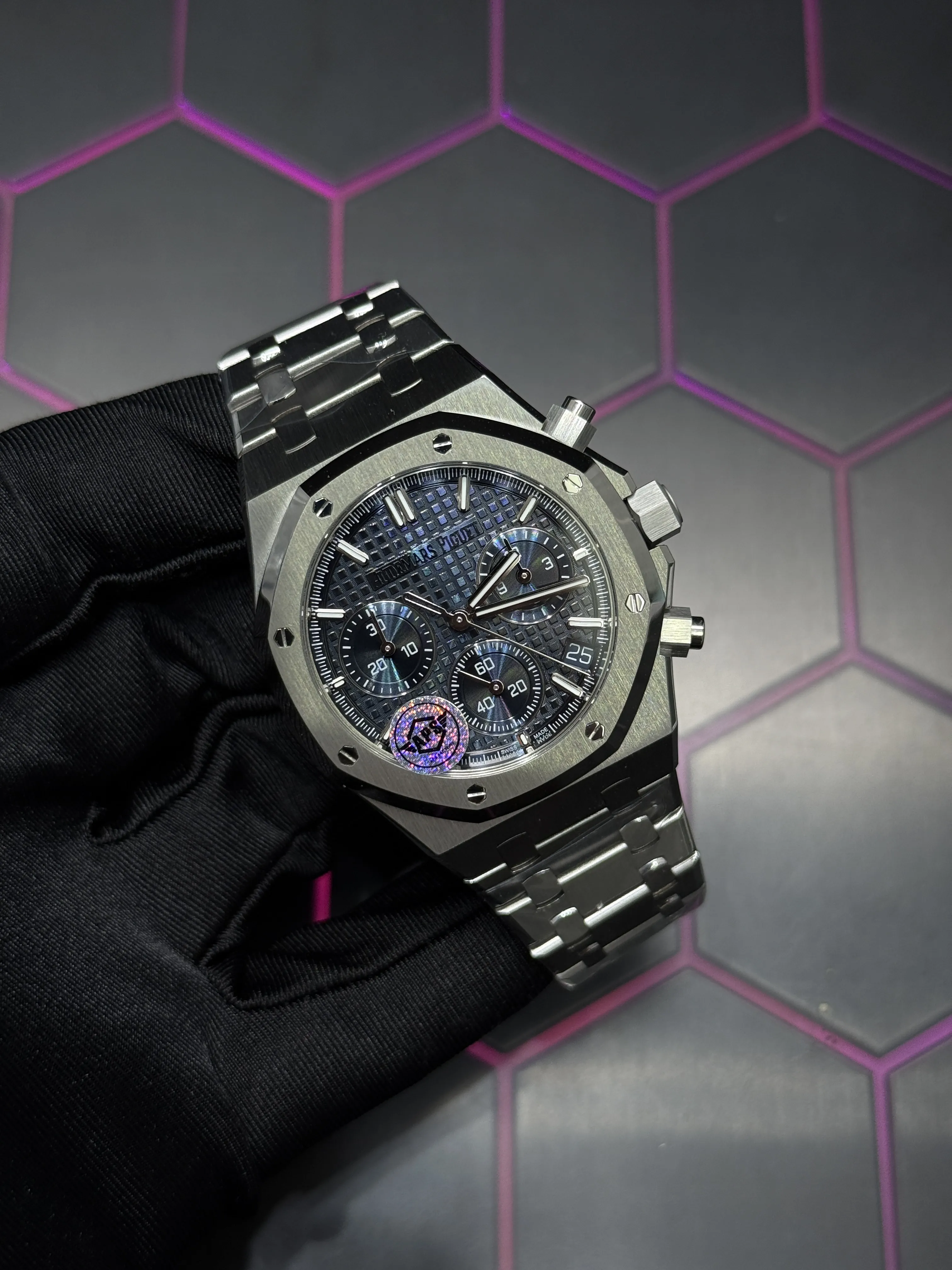 Audemars Piguet Royal Oak Chronograph-Style Silver Blue Dial Watch D472519449 — view 2