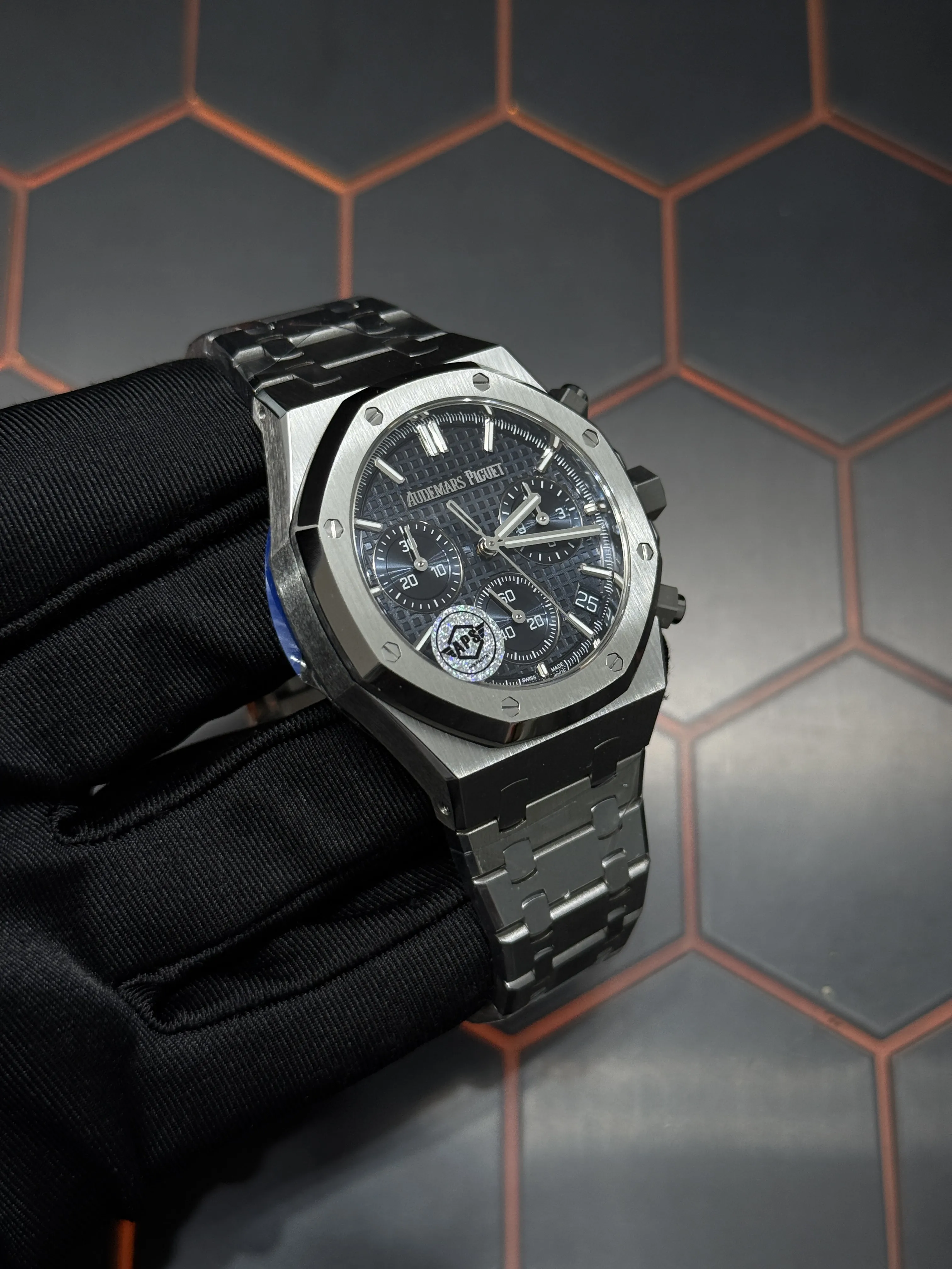 Audemars Piguet Royal Oak Chronograph-Style Silver Blue Dial Watch D472519449 — view 3