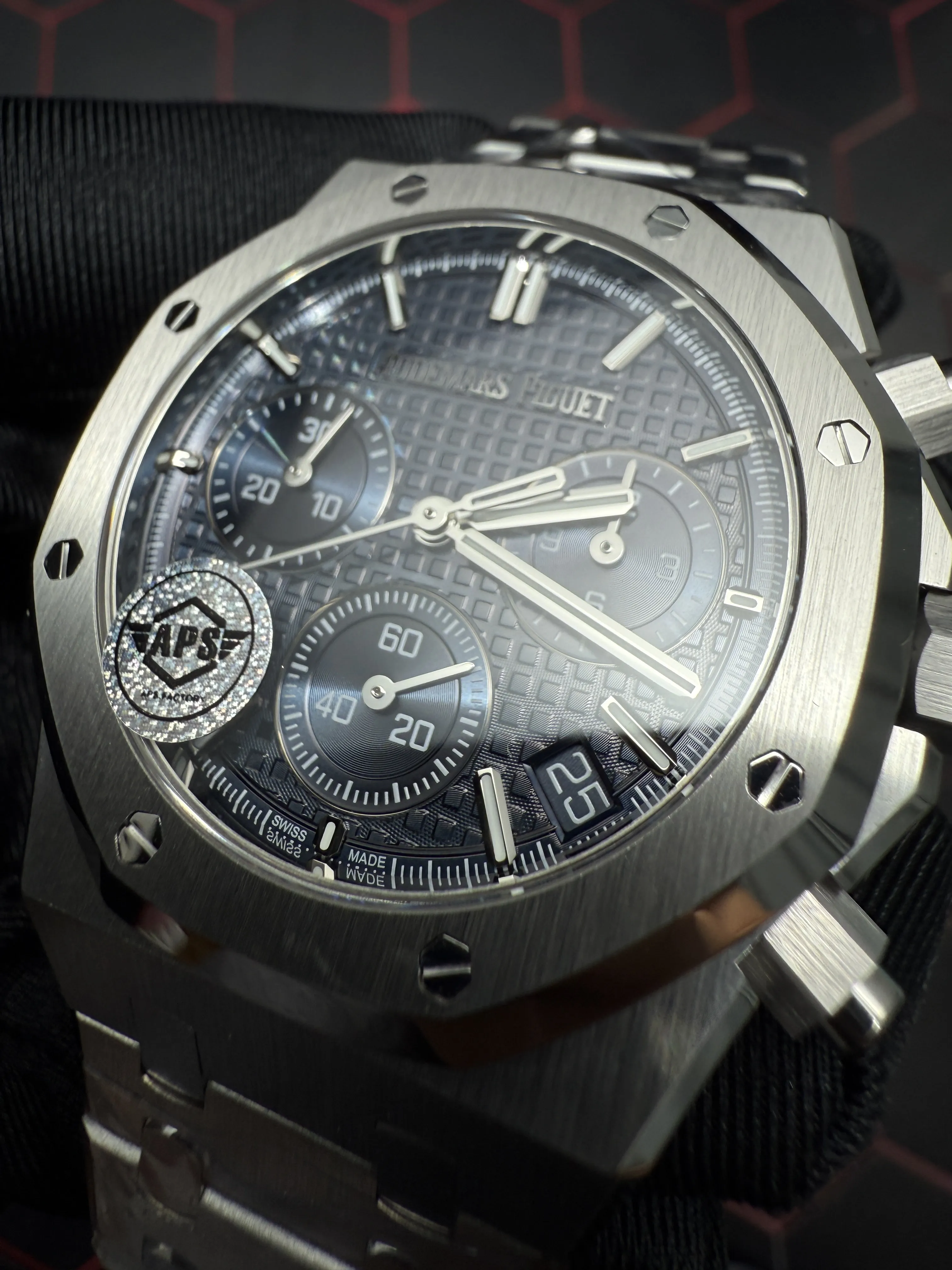 Audemars Piguet Royal Oak Chronograph-Style Silver Blue Dial Watch D472519449 — view 11