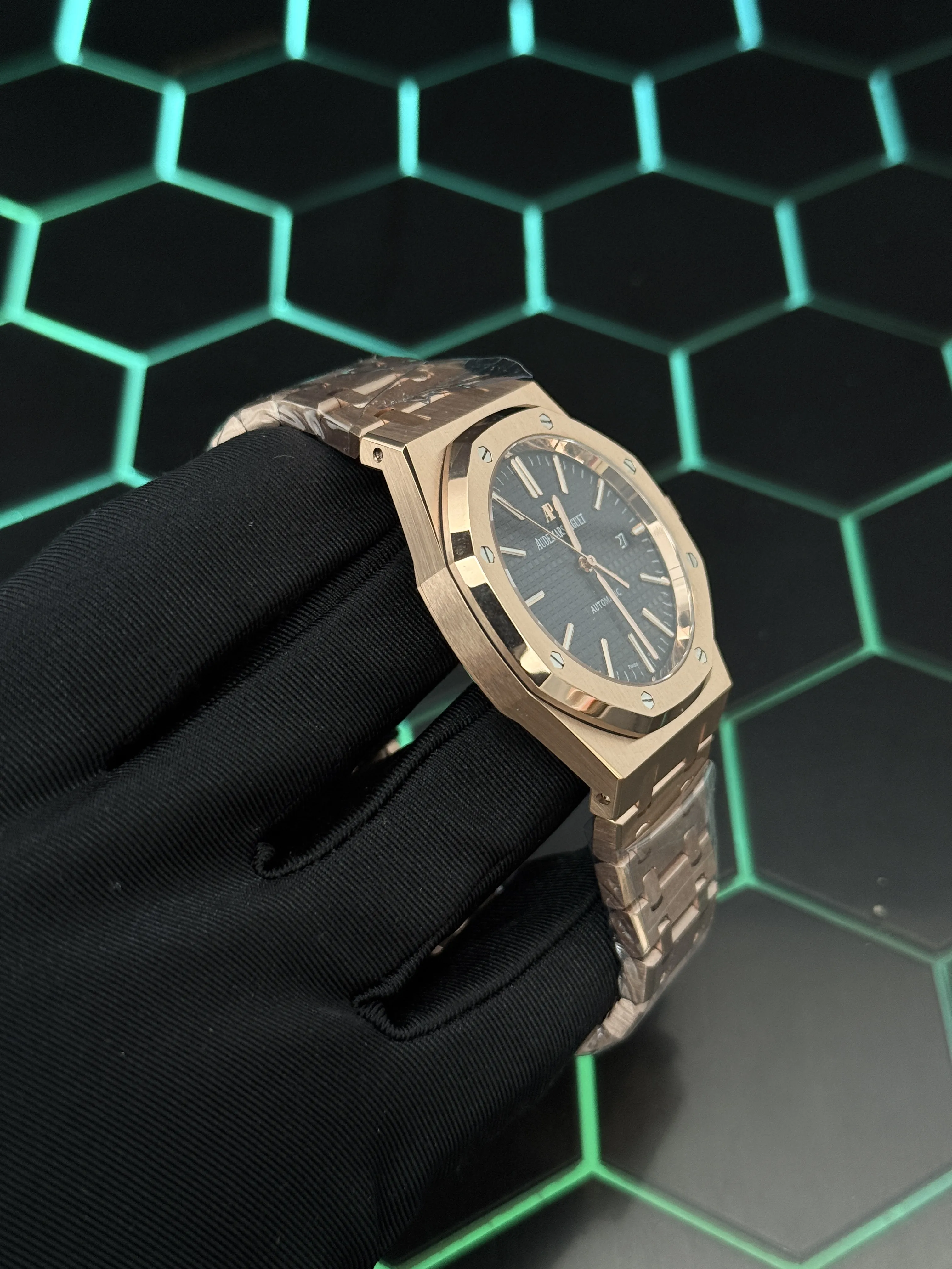 Audemars Piguet Royal Oak-Style Rose-Gold-Tone Blue Dial Watch D459019453 — view 7