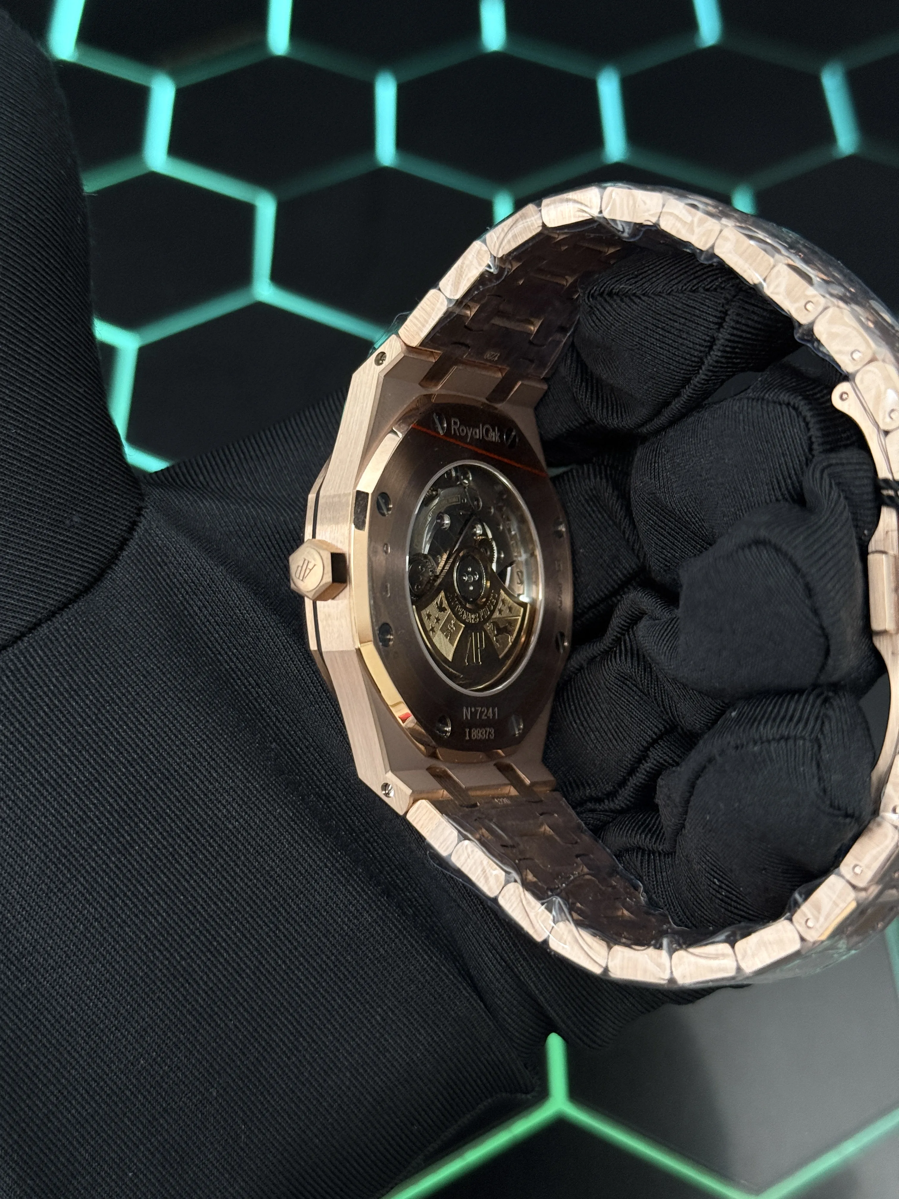 Audemars Piguet Royal Oak-Style Rose-Gold-Tone Blue Dial Watch D459019453 — view 10