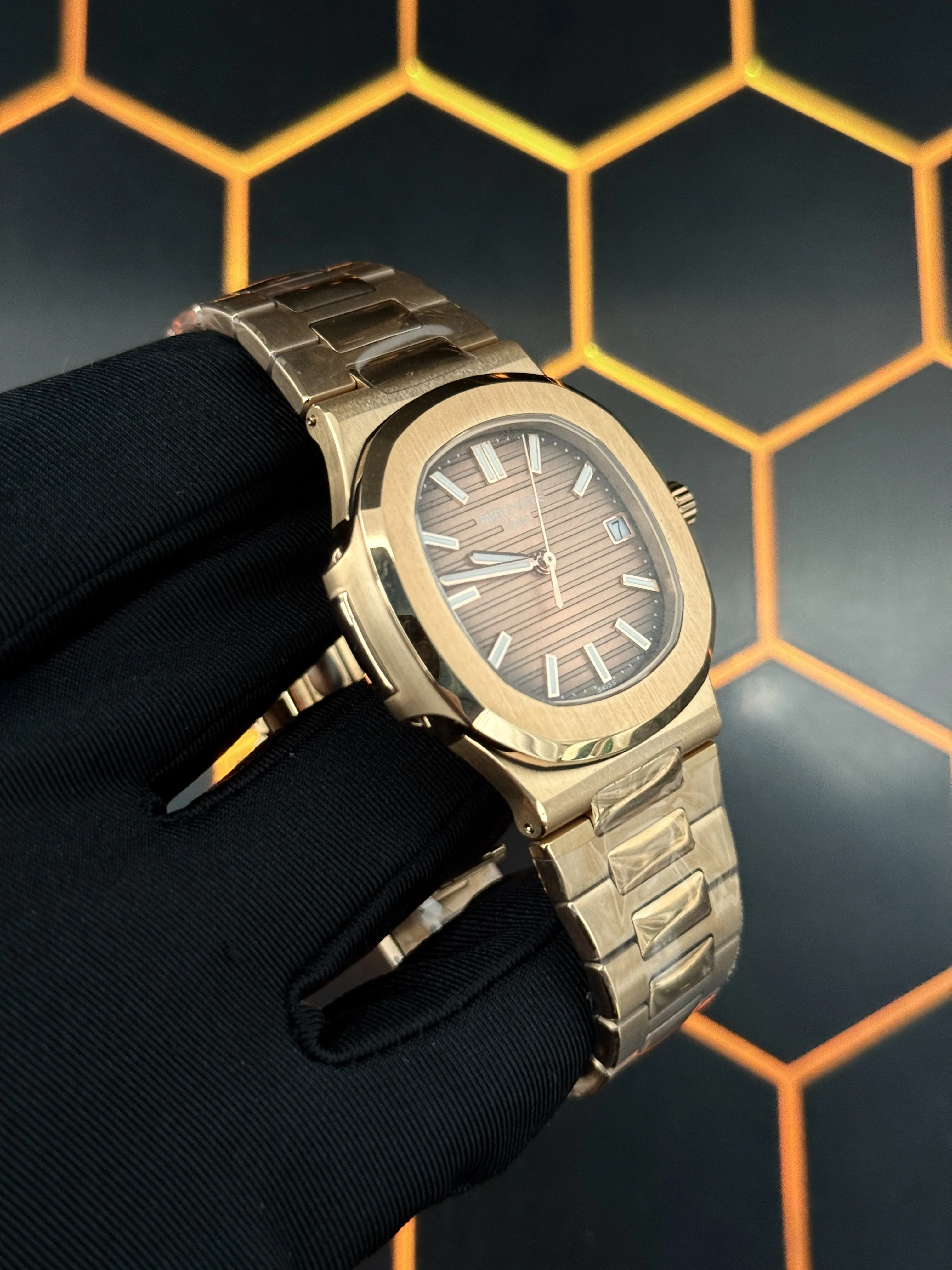 Patek Philippe Nautilus-Style Rose-Gold-Tone Brown Dial Watch D459019457 — view 3