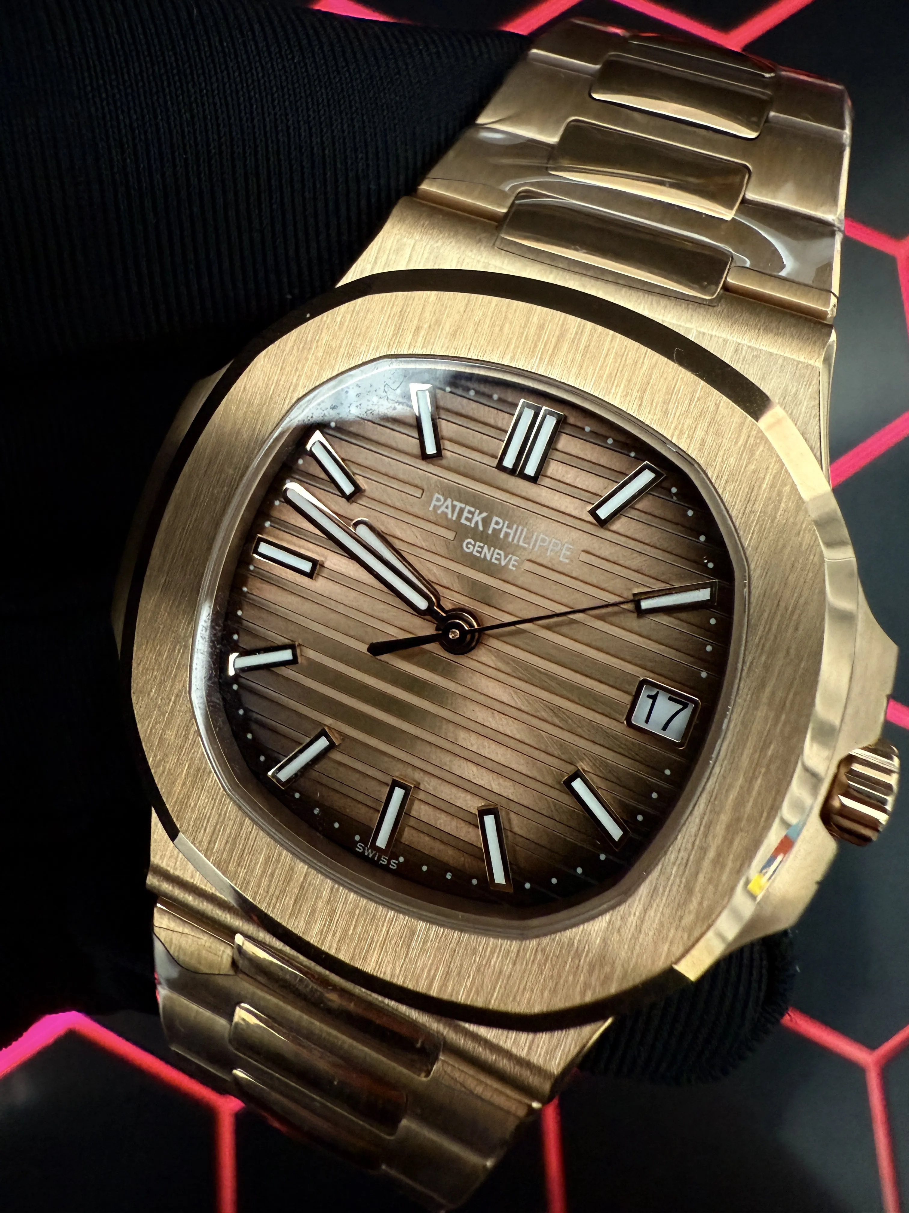 Patek Philippe Nautilus-Style Rose-Gold-Tone Brown Dial Watch D459019457 — view 8