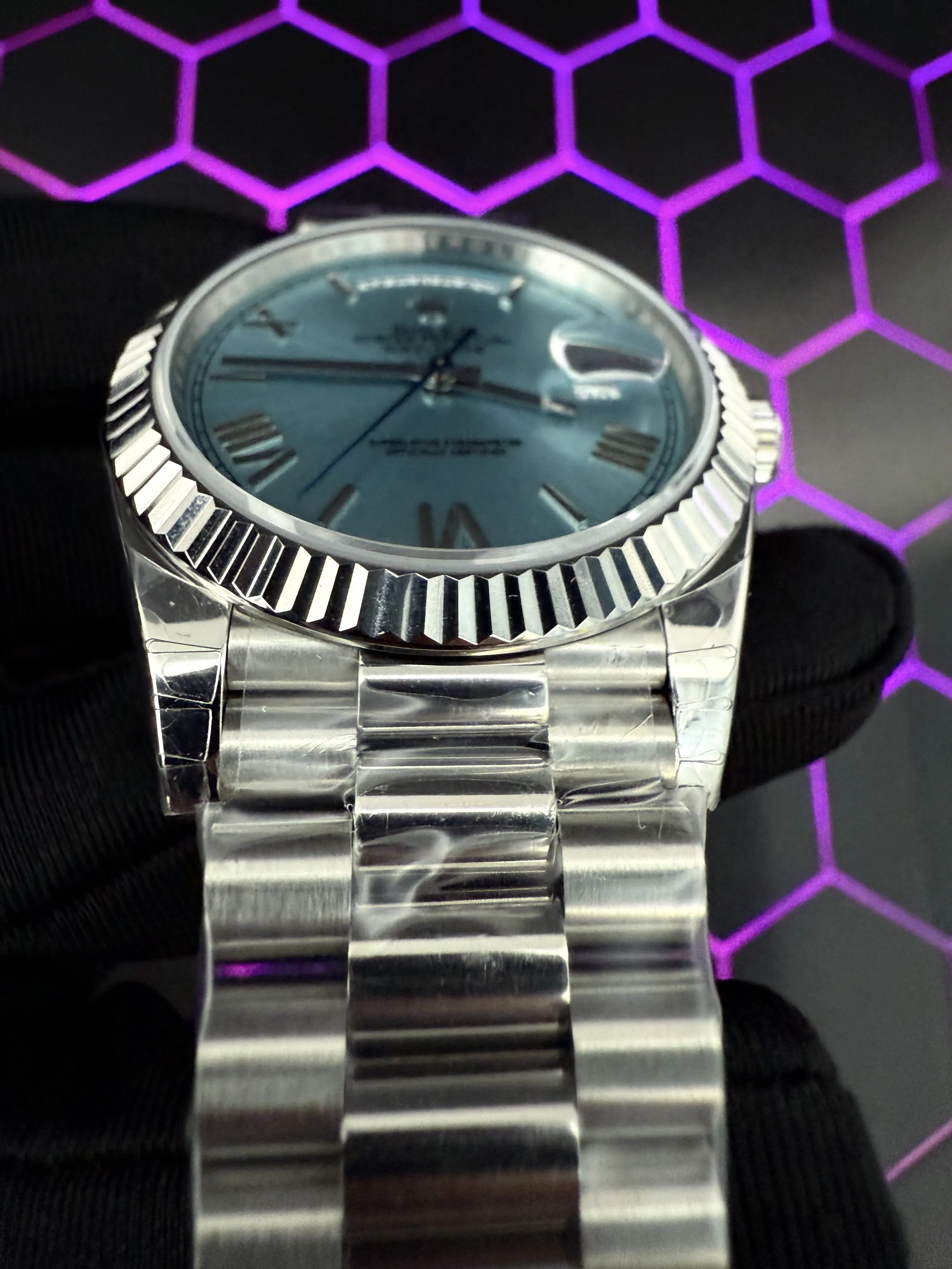 Rolex Day-Date 40-Style Ice-Blue Roman Dial Watch D391519458 — view 9