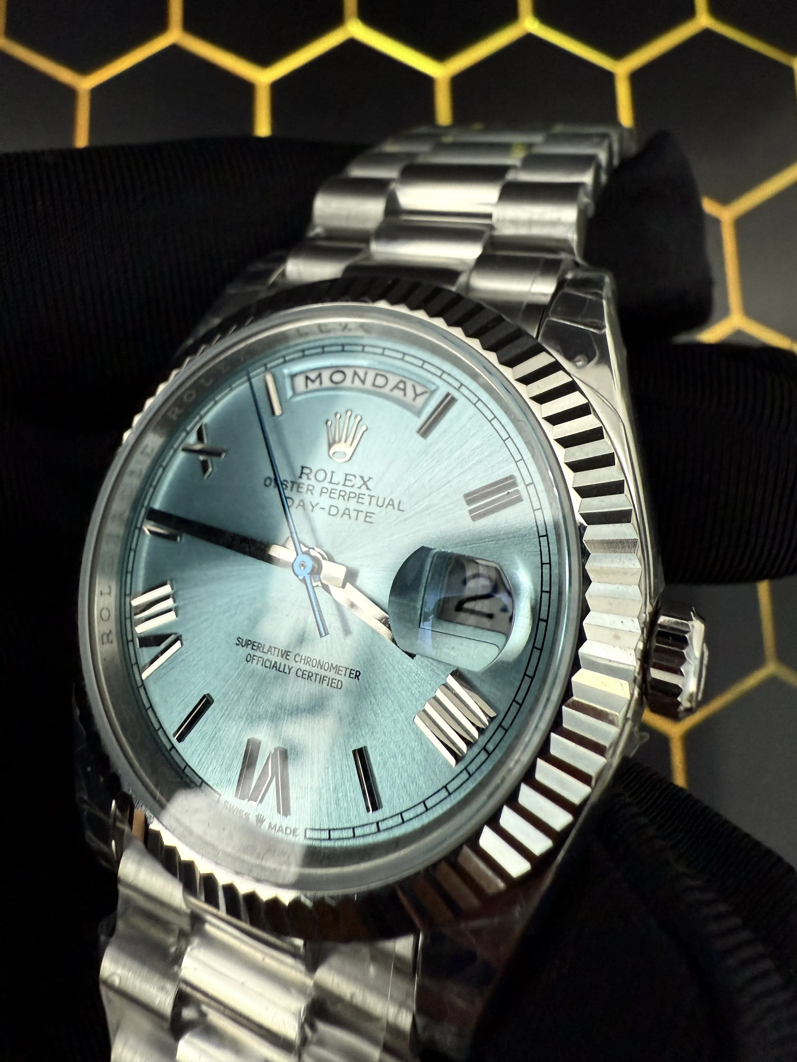 Rolex Day-Date 40-Style Ice-Blue Roman Dial Watch D391519458 — view 11