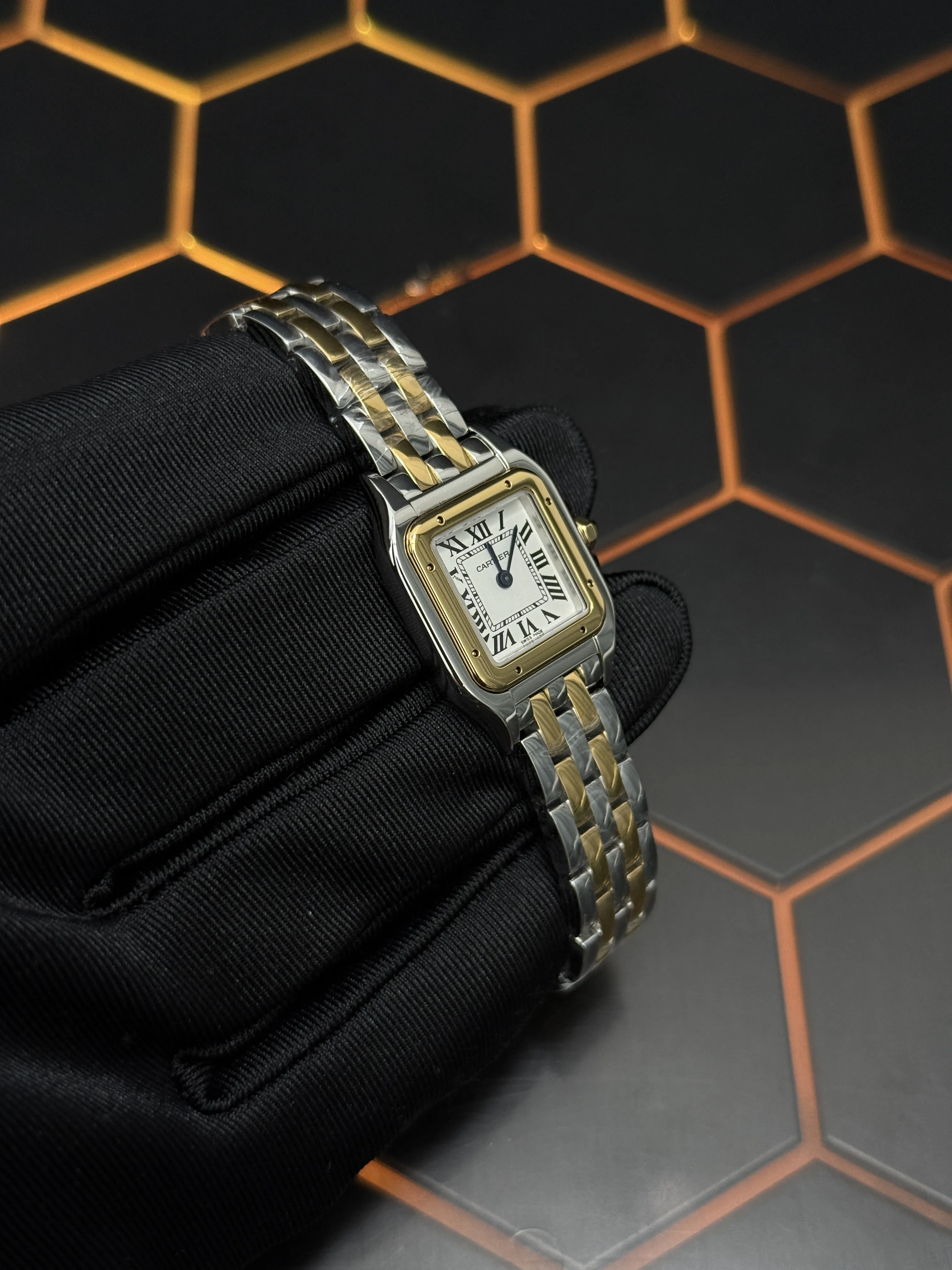 Cartier Panthere-Style Two-Tone Roman Dial Watch D324019461 — view 3