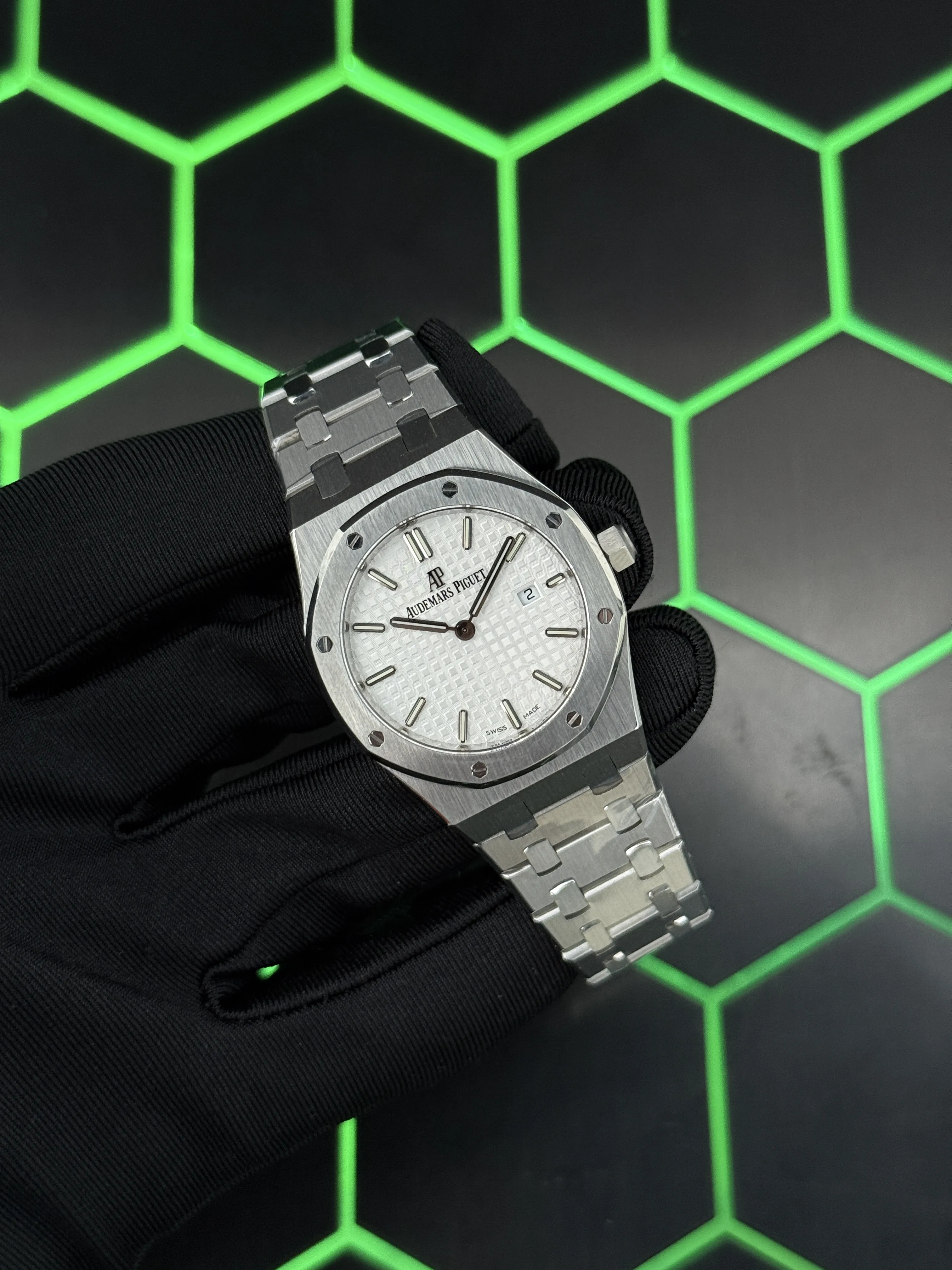 AP Royal Oak-Style Silver-Tone White Dial Watch D438819465 — view 2
