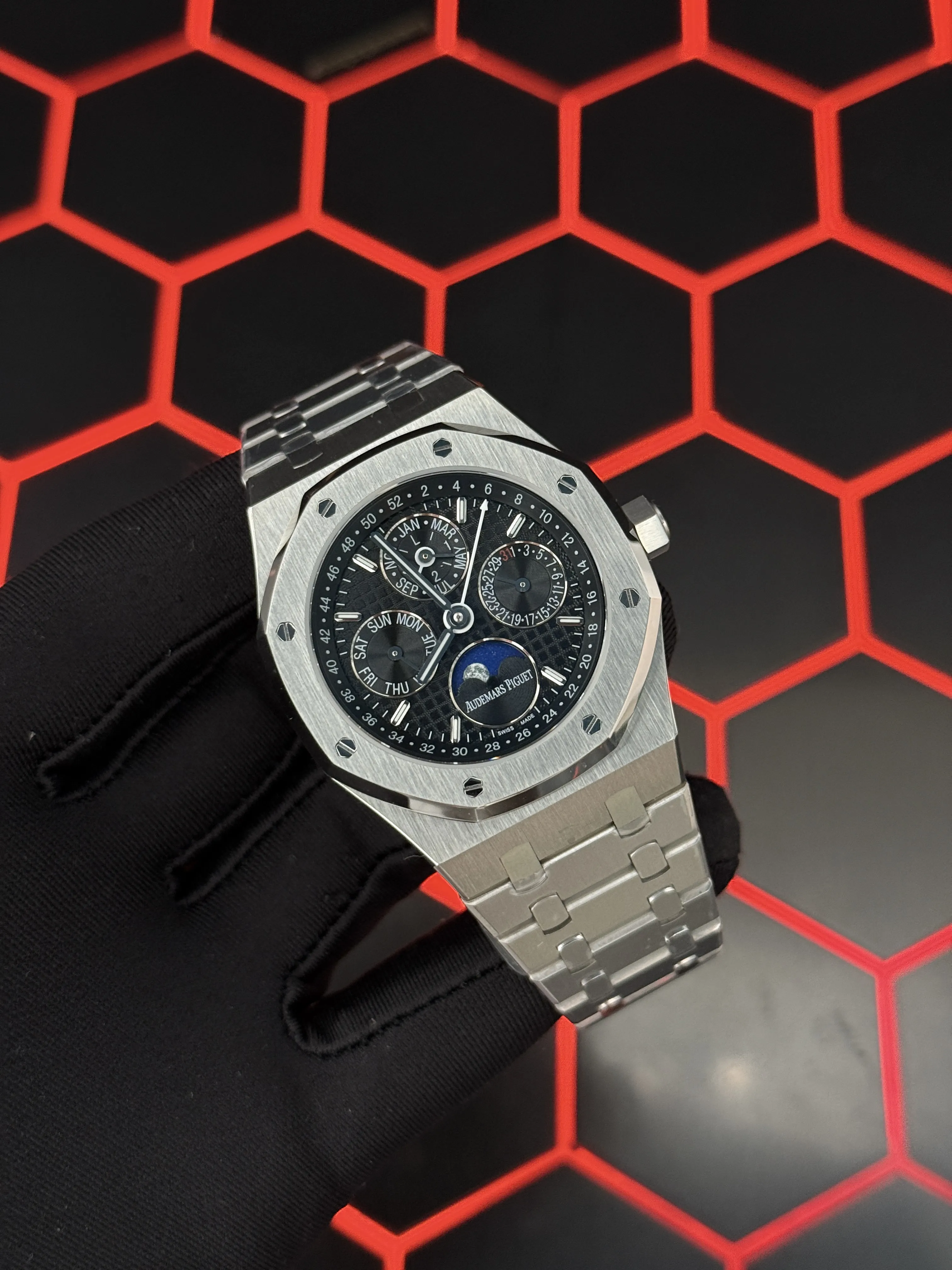 AP Royal Oak Perpetual Calendar-Style Silver-Tone Black Dial Watch D472519466 — view 2