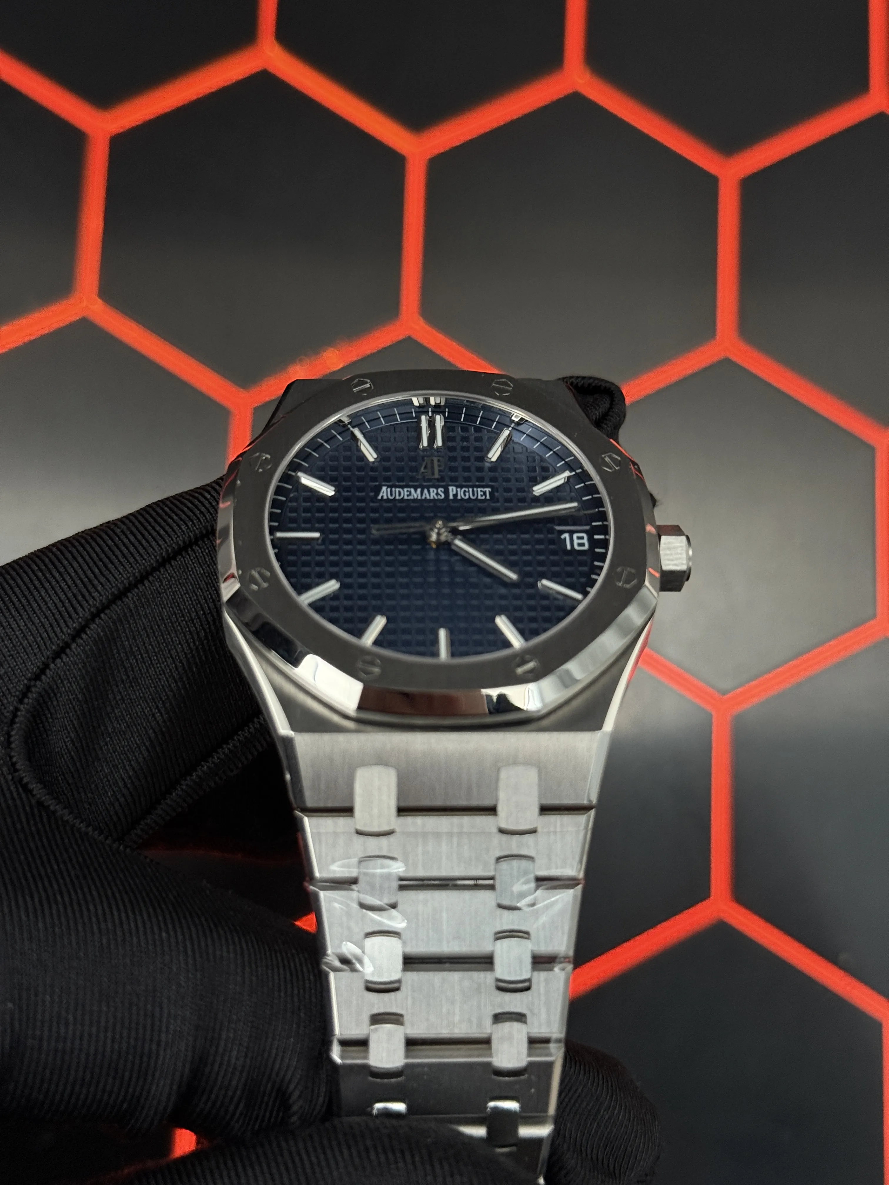 AP Royal Oak-Style Silver-Tone Blue Dial Watch D459019483 — view 8